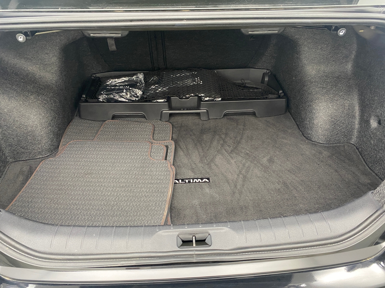 Thumbnail: 2025 Nissan Altima - 7