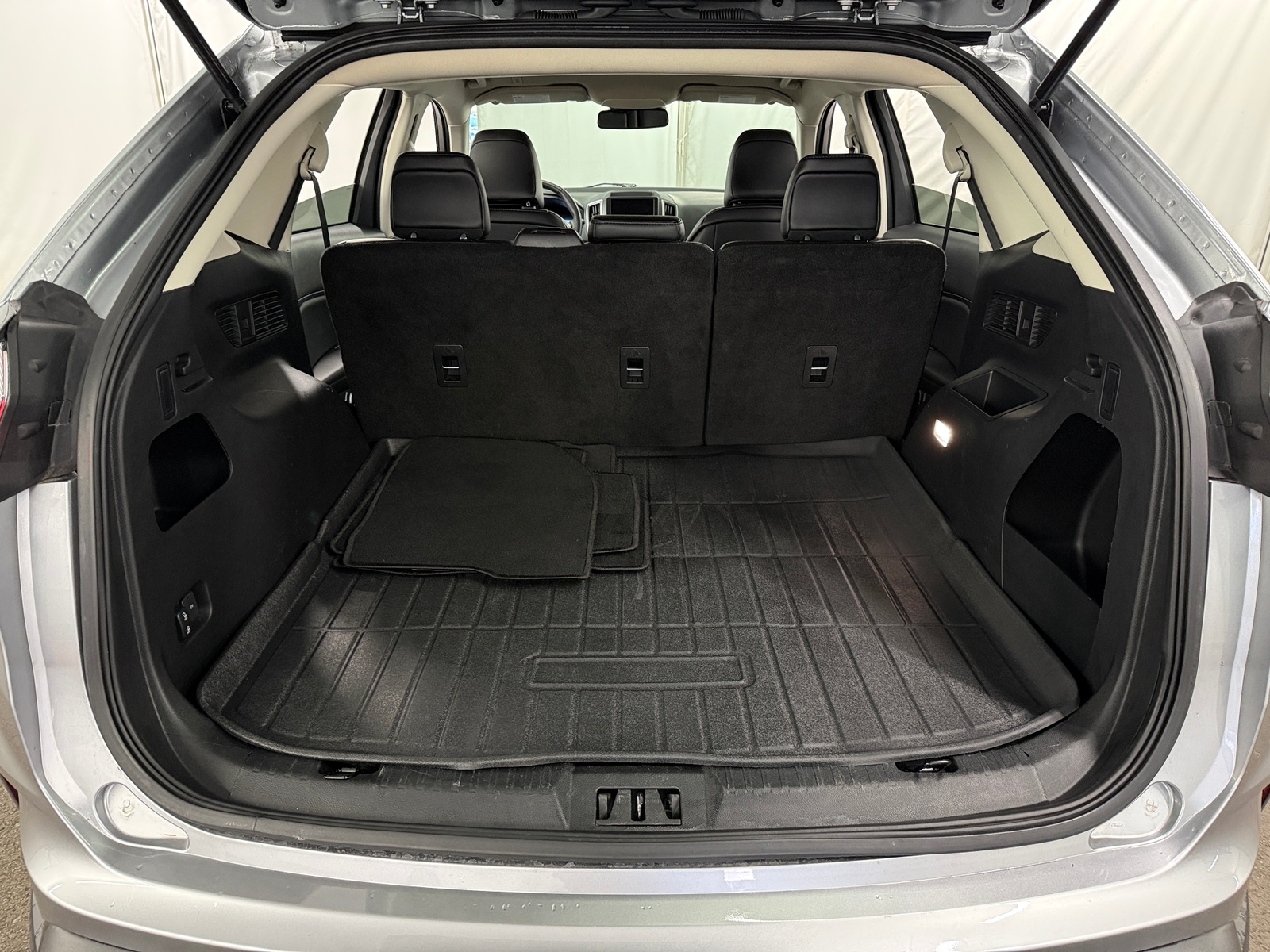 Thumbnail: 2024 Ford Edge - 6