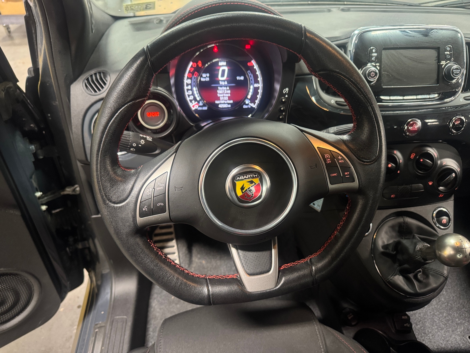 Thumbnail: 2017 Fiat 500 - 5