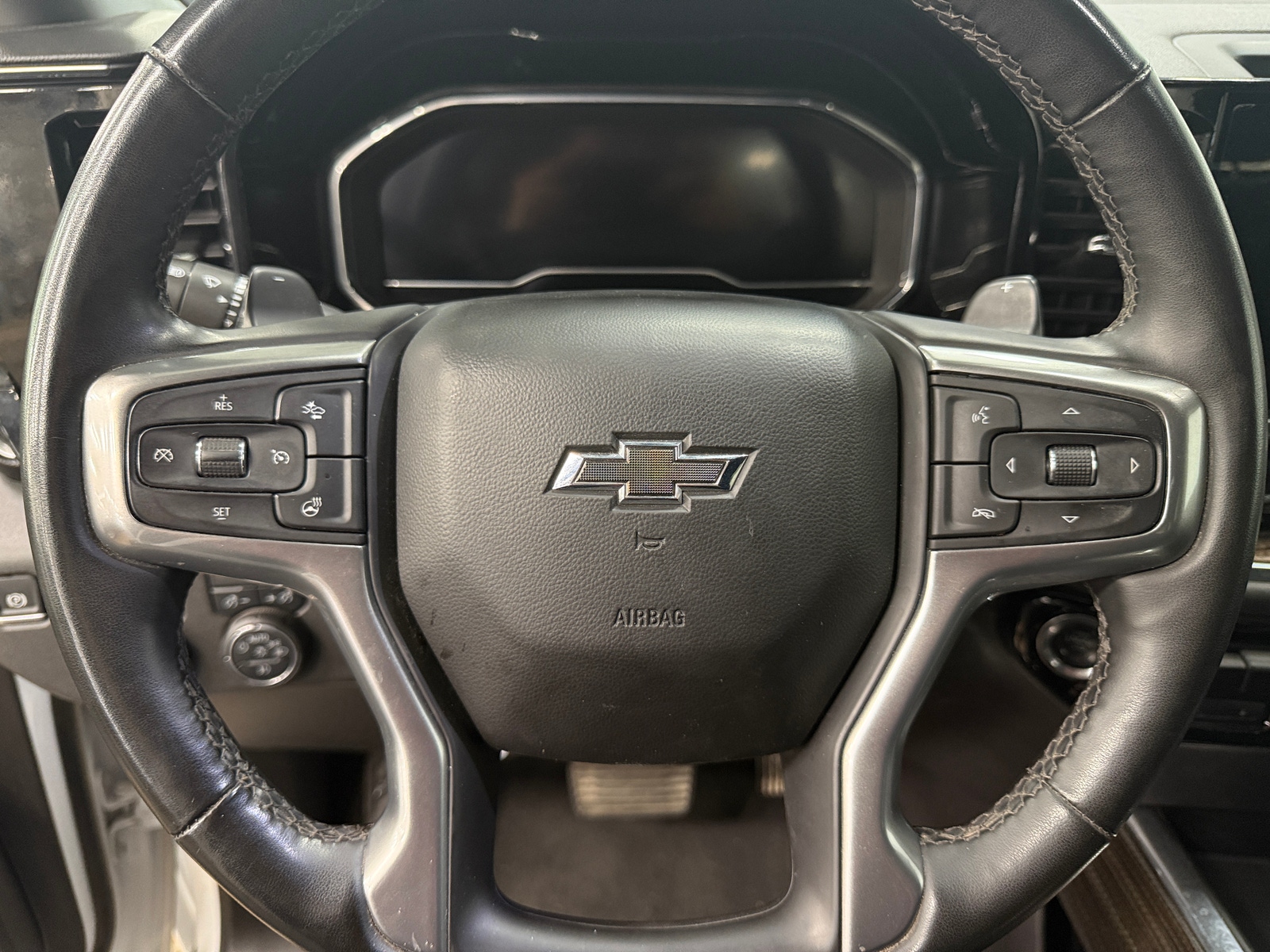 Thumbnail: 2024 Chevrolet Silverado 1500 - 5