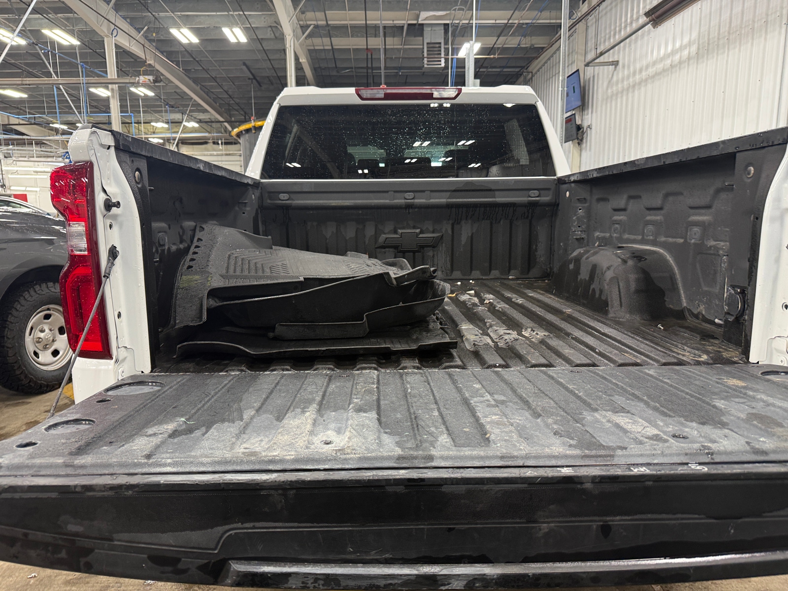 Thumbnail: 2024 Chevrolet Silverado 1500 - 7