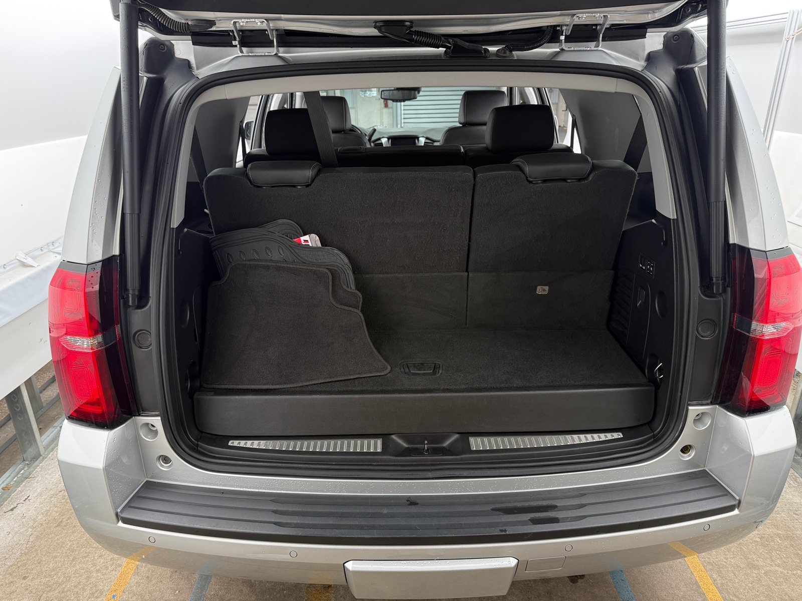 Thumbnail: 2020 Chevrolet Tahoe - 6