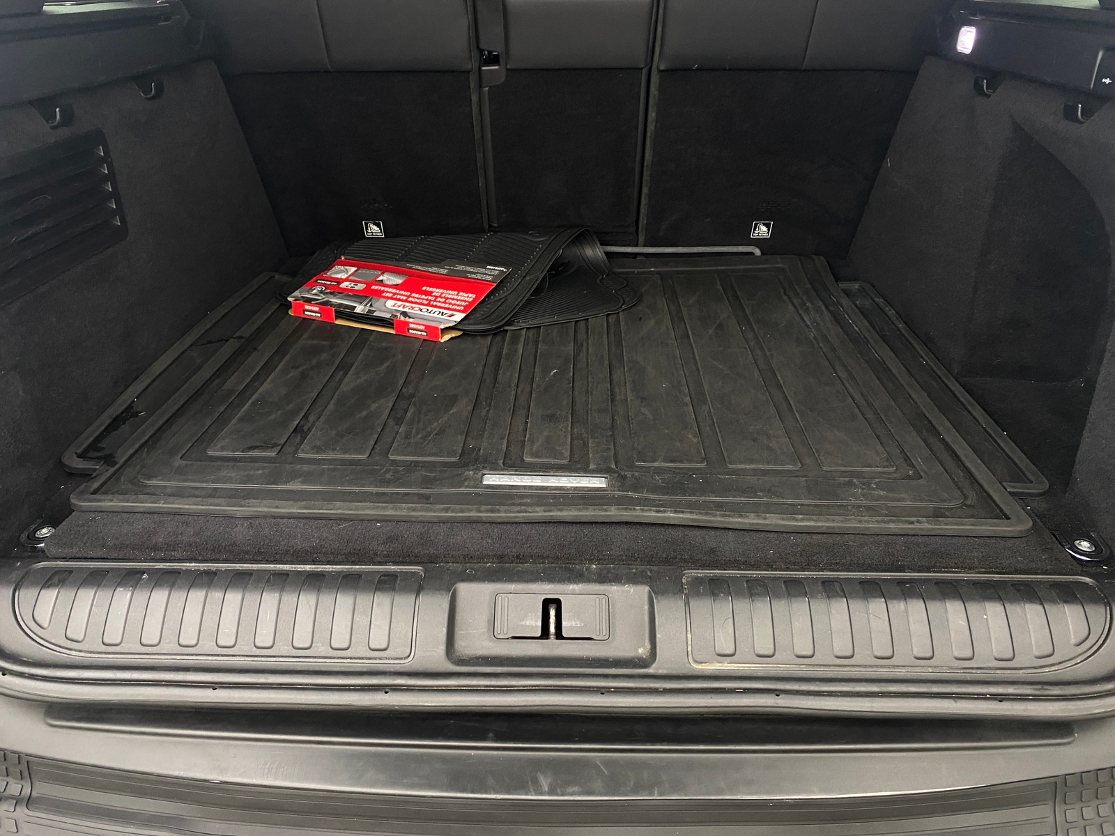 Thumbnail: 2019 Land Rover Range Rover Sport - 6