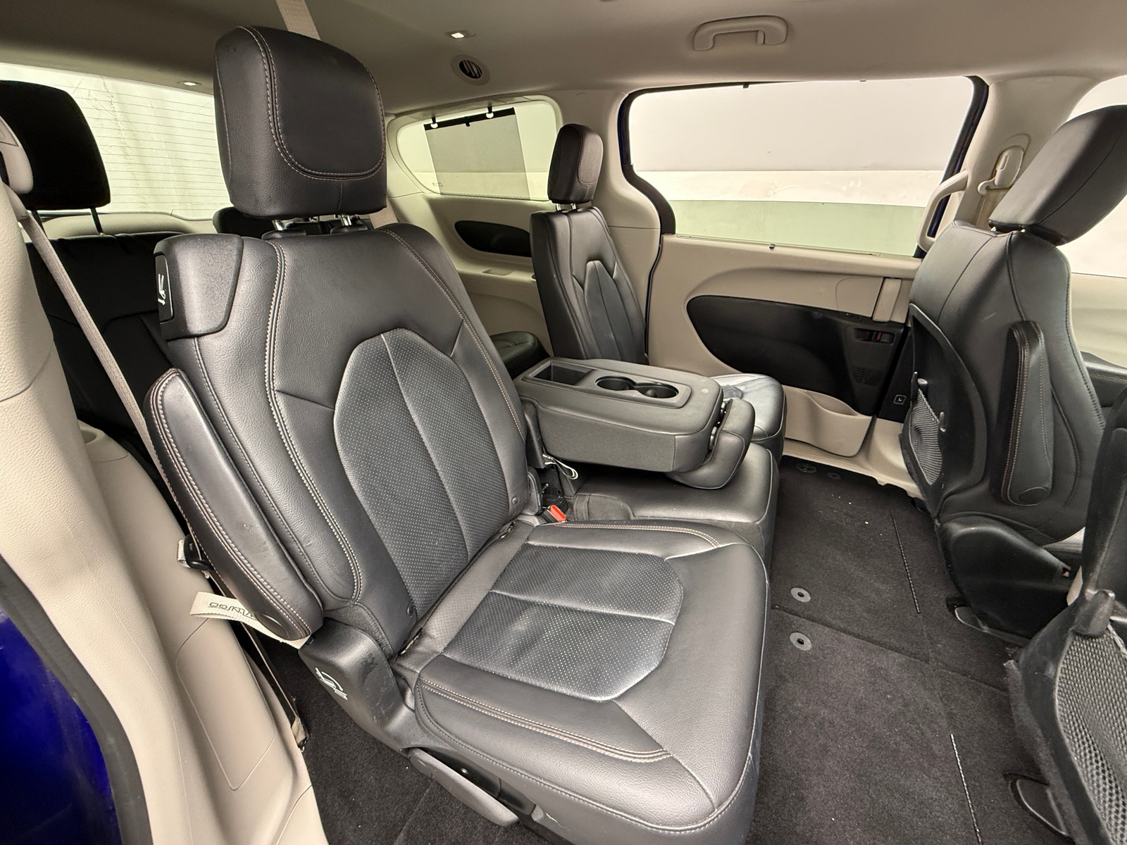 Thumbnail: 2018 Chrysler Pacifica - 5