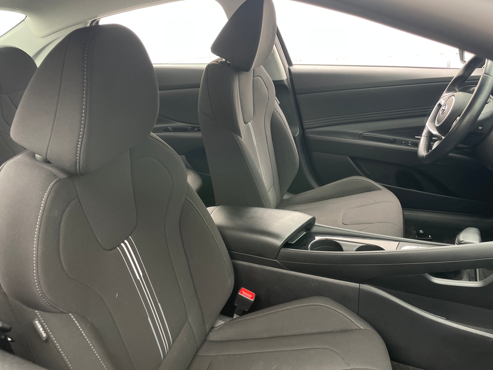 Thumbnail: 2022 Hyundai Elantra - 2