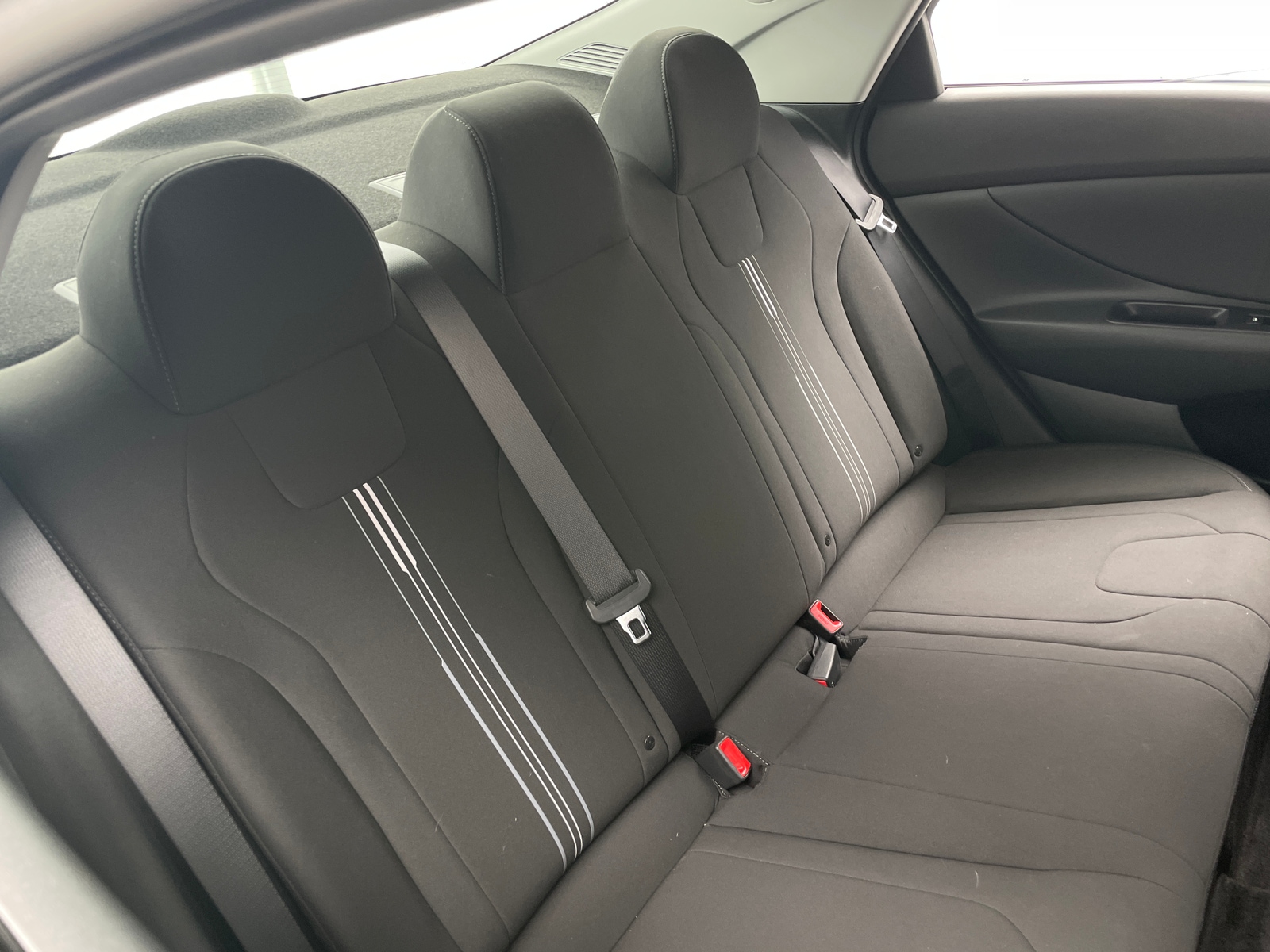 Thumbnail: 2022 Hyundai Elantra - 6