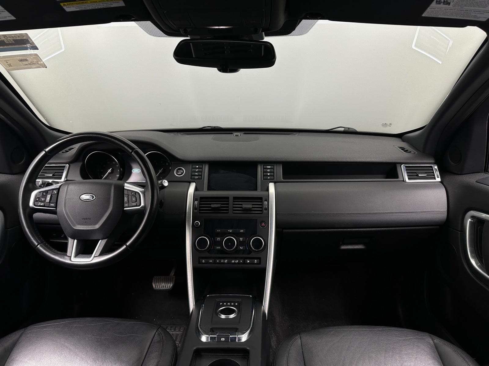 Thumbnail: 2019 Land Rover Discovery Sport - 2