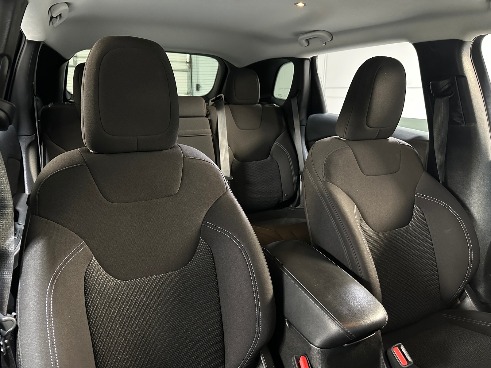 Thumbnail: 2019 Jeep Cherokee - 2