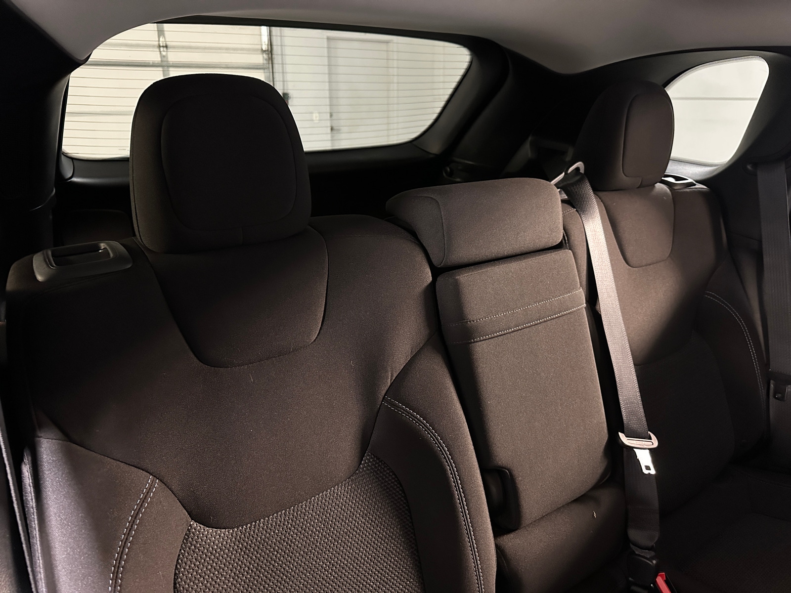 Thumbnail: 2019 Jeep Cherokee - 6