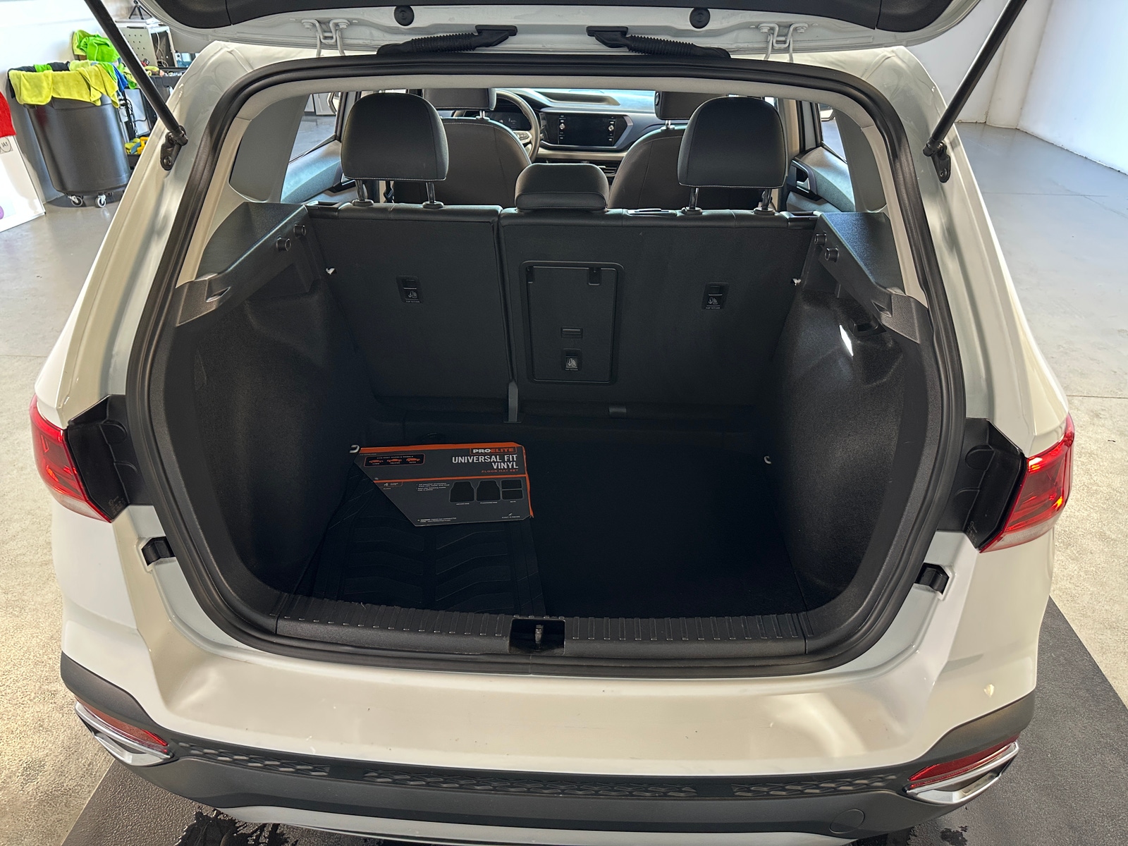 Thumbnail: 2024 Volkswagen Taos - 7