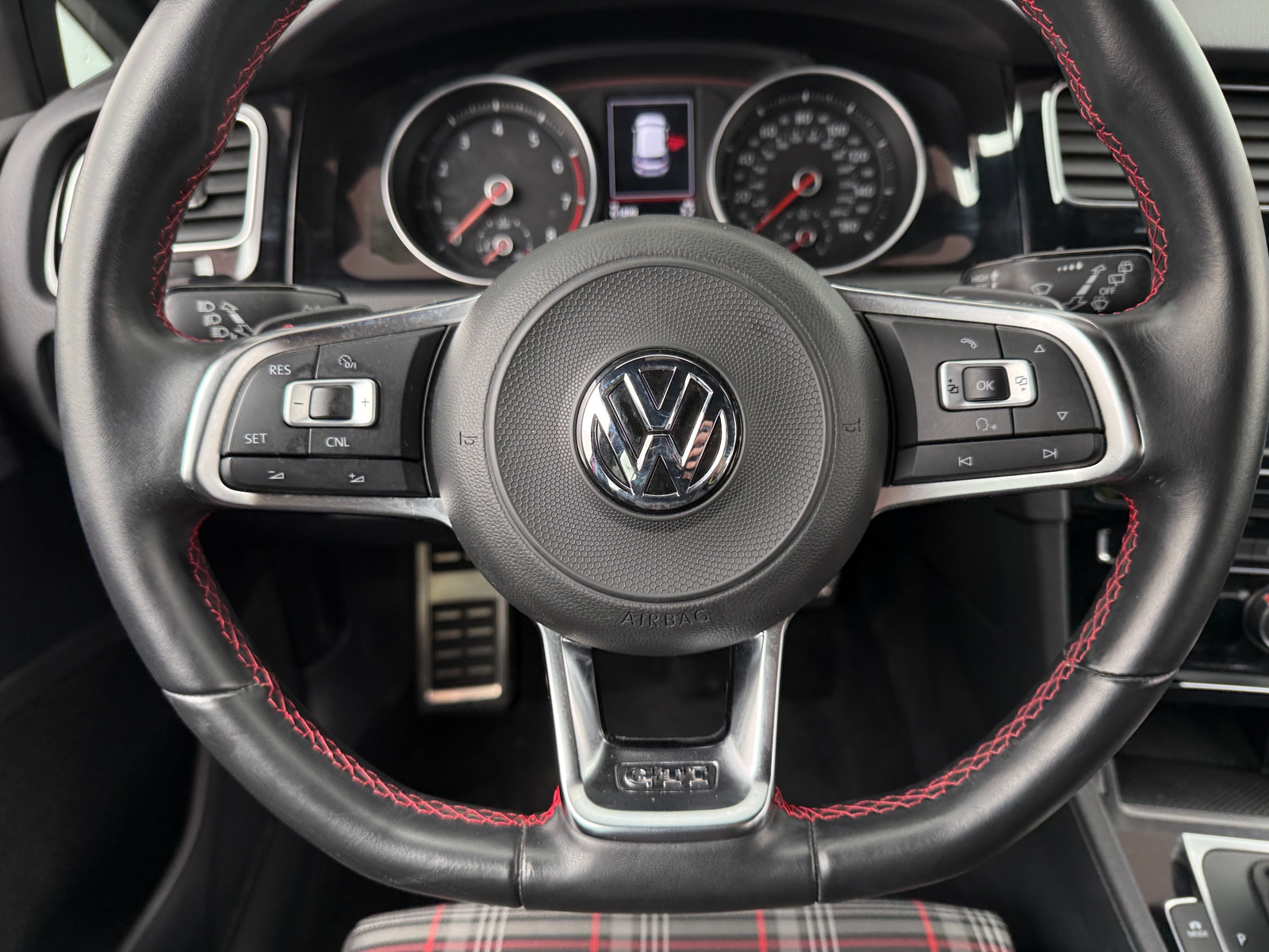 Thumbnail: 2018 Volkswagen Golf - 5