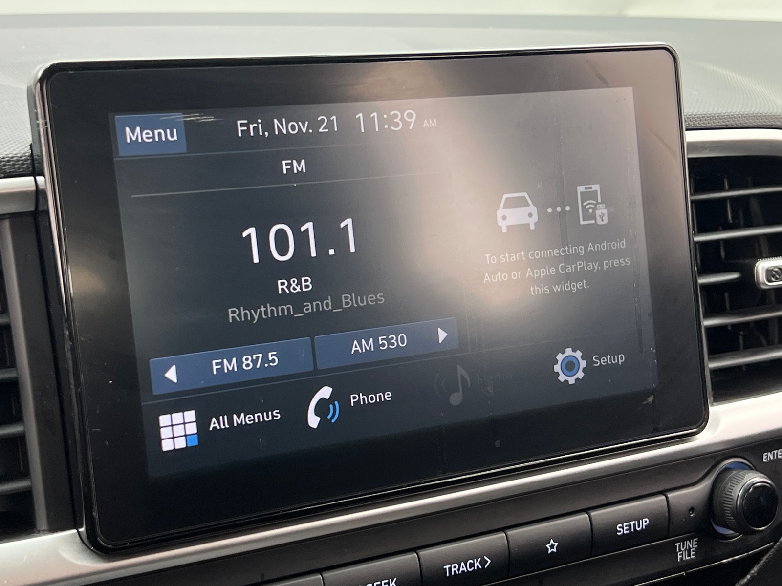 Thumbnail: 2024 Hyundai Venue - 4