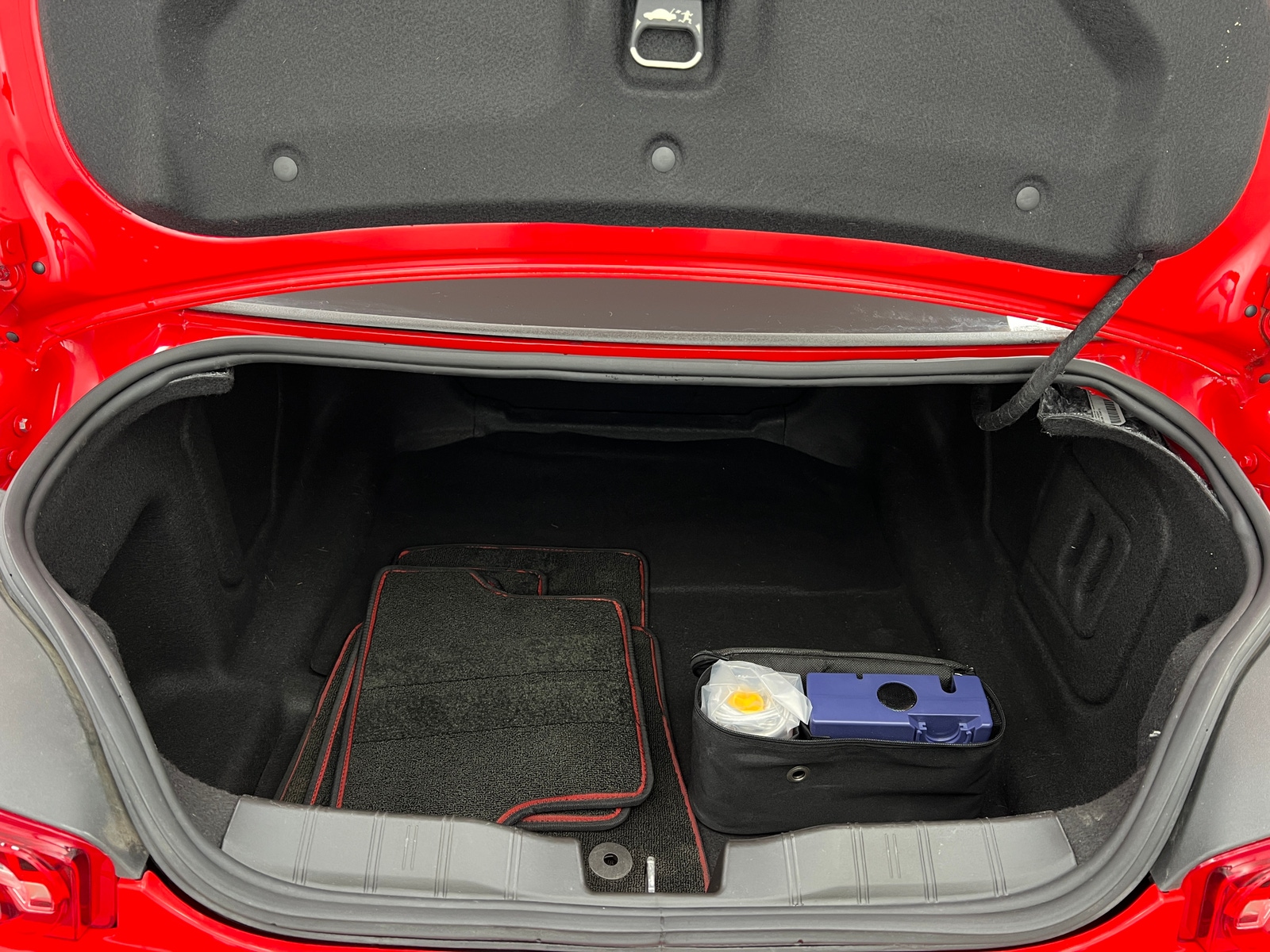 Thumbnail: 2019 Chevrolet Camaro - 5