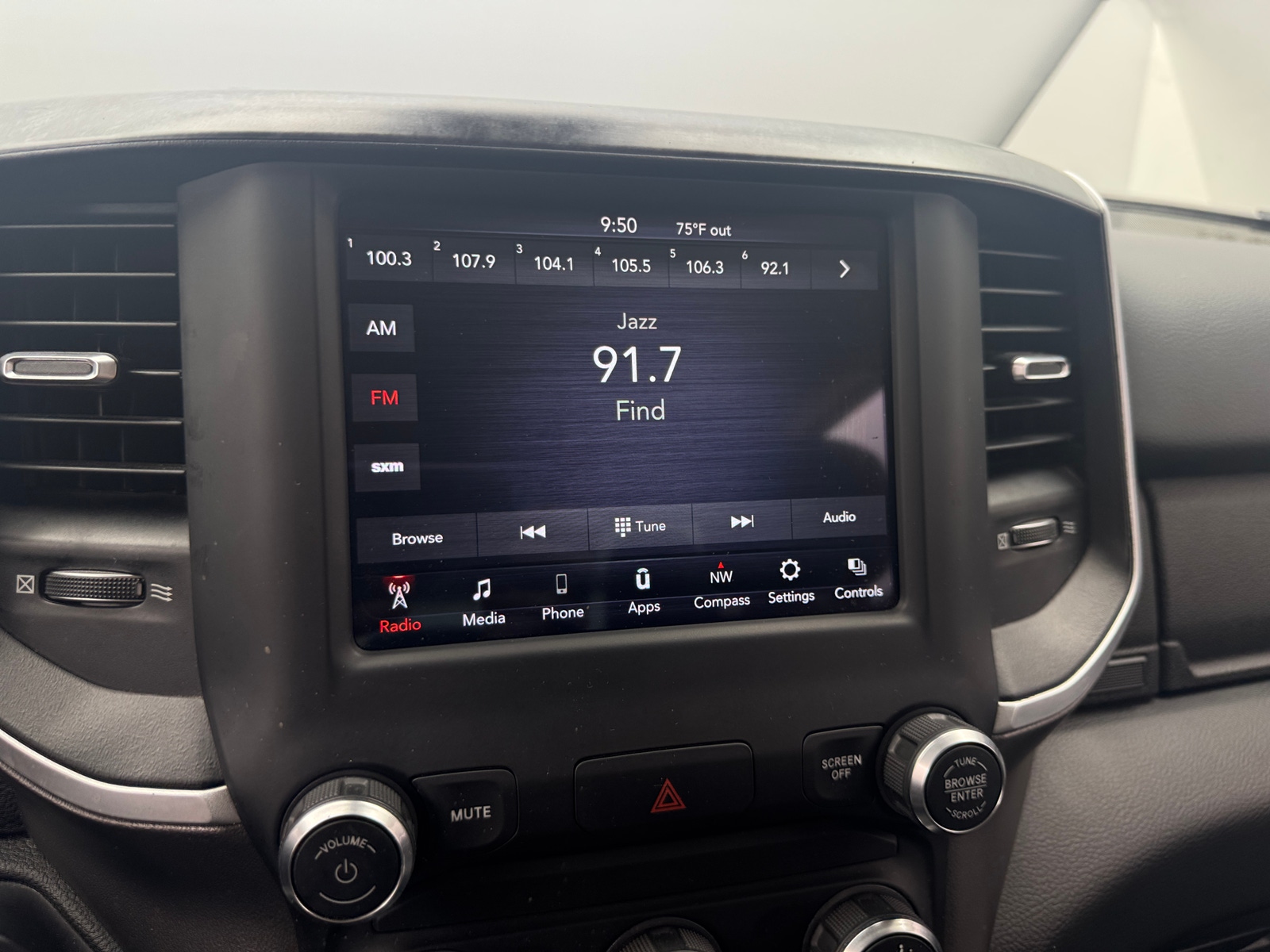 Thumbnail: 2020 RAM 1500 - 4