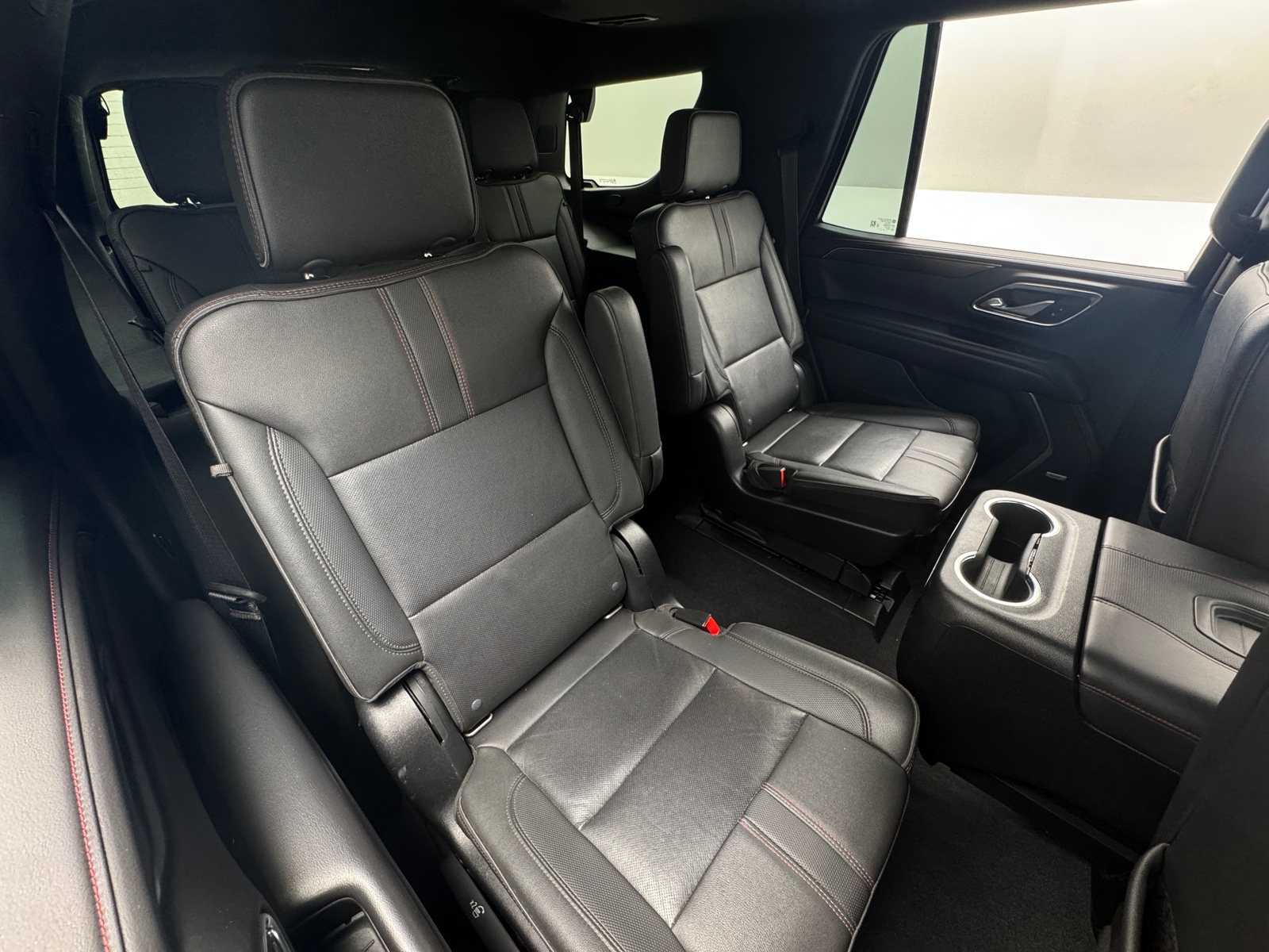 Thumbnail: 2022 Chevrolet Tahoe - 5