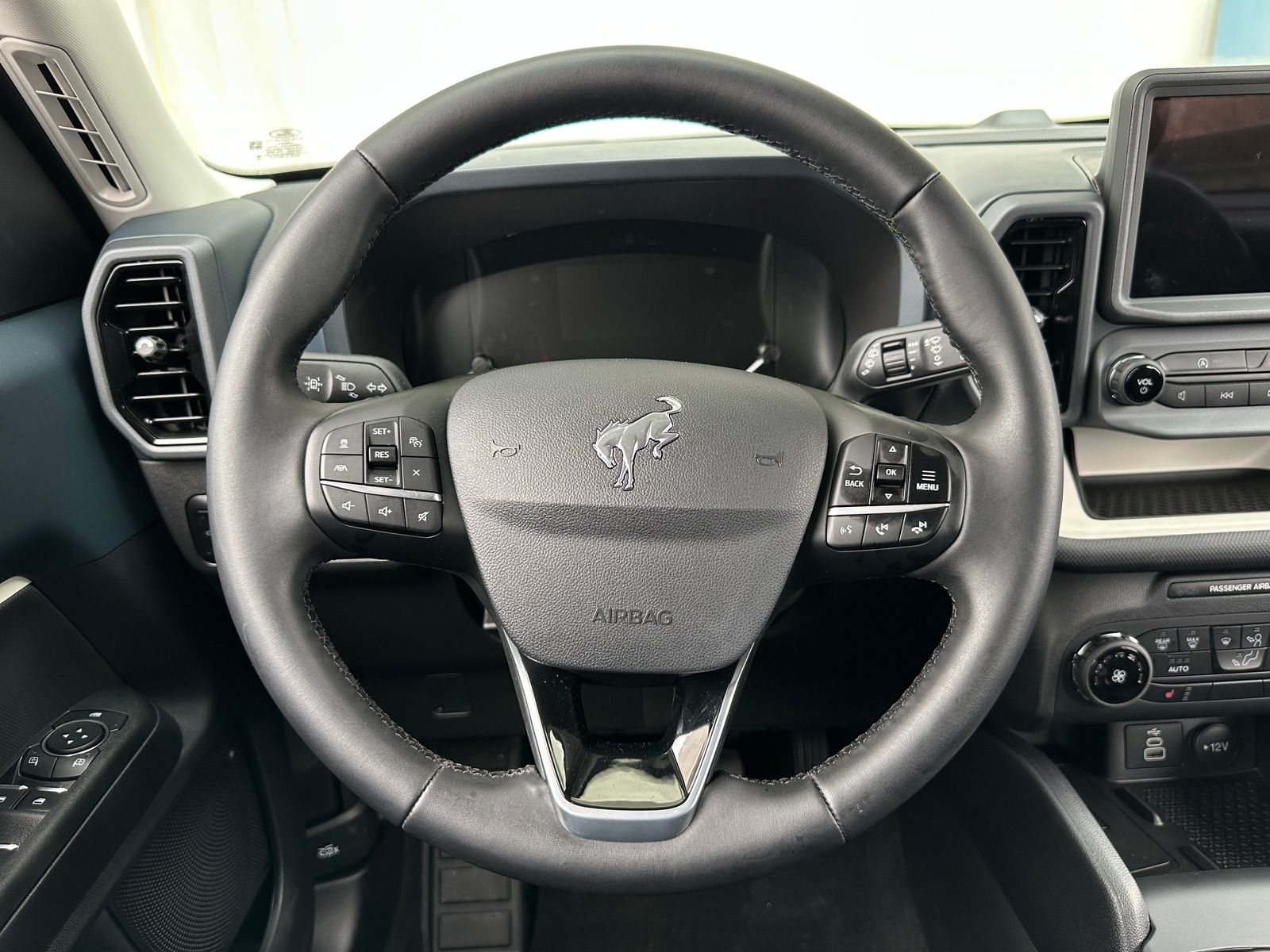 Thumbnail: 2024 Ford Bronco Sport - 5