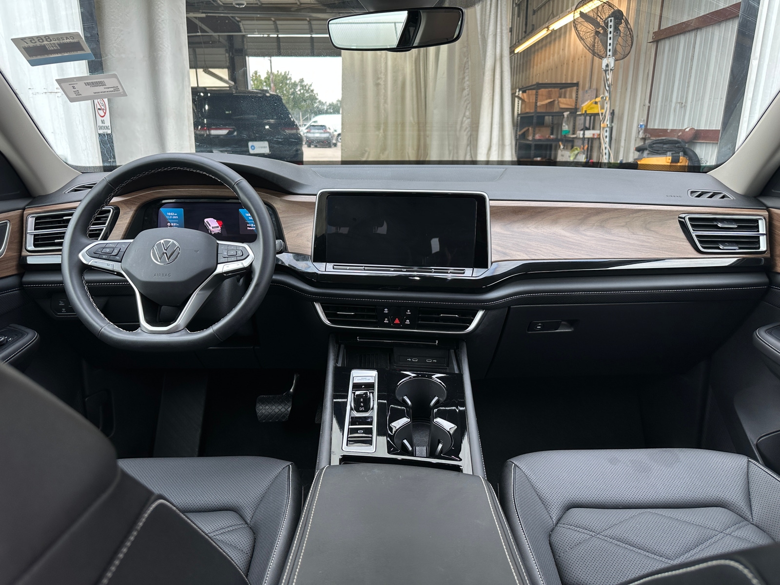 Thumbnail: 2025 Volkswagen Atlas - 2