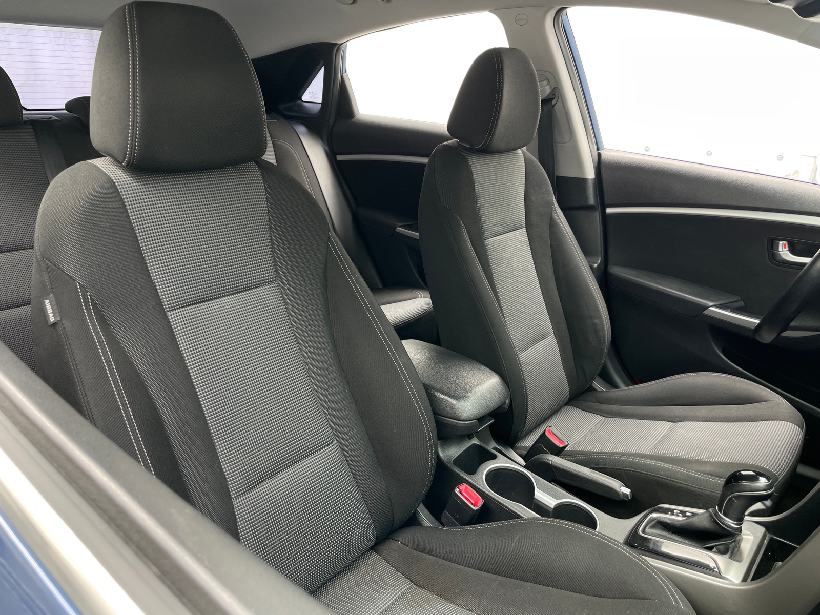 Thumbnail: 2016 Hyundai Elantra - 2