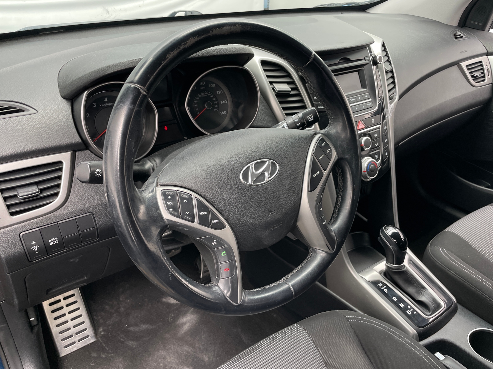 Thumbnail: 2016 Hyundai Elantra - 5