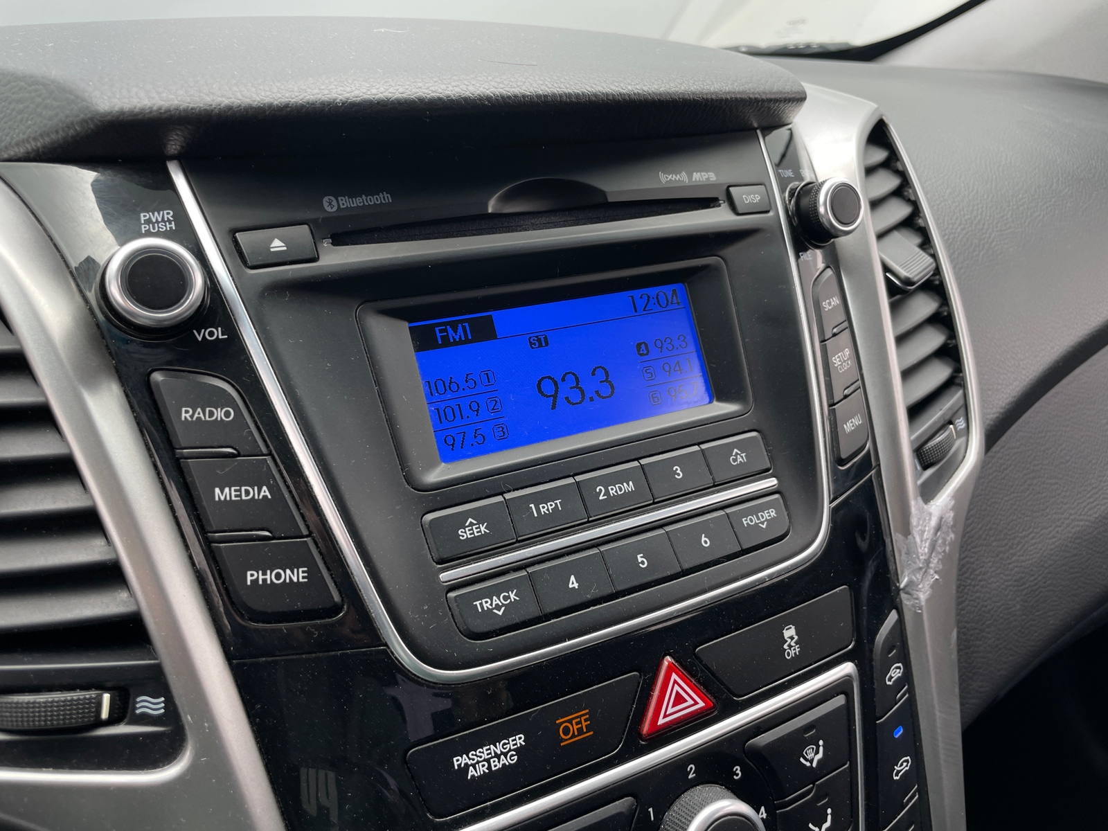 Thumbnail: 2016 Hyundai Elantra - 4