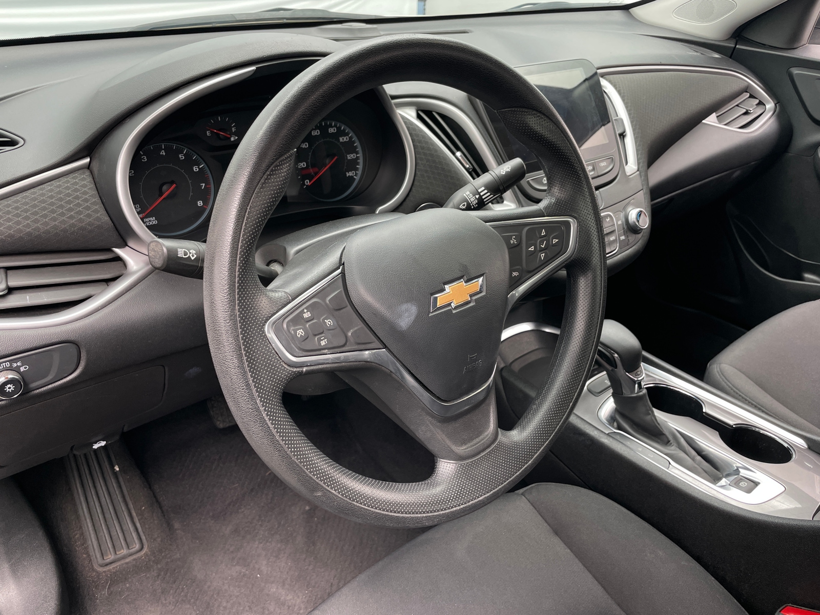 Thumbnail: 2022 Chevrolet Malibu - 5