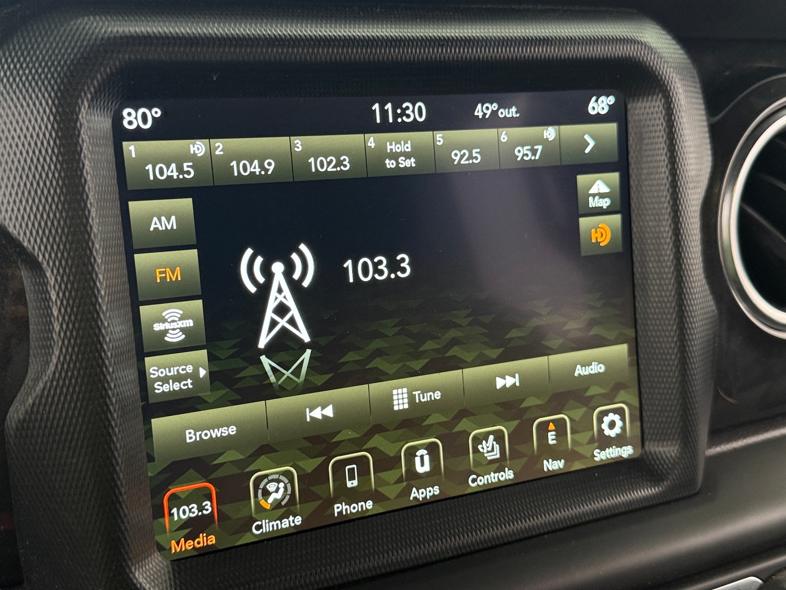 Thumbnail: 2021 Jeep Wrangler - 3