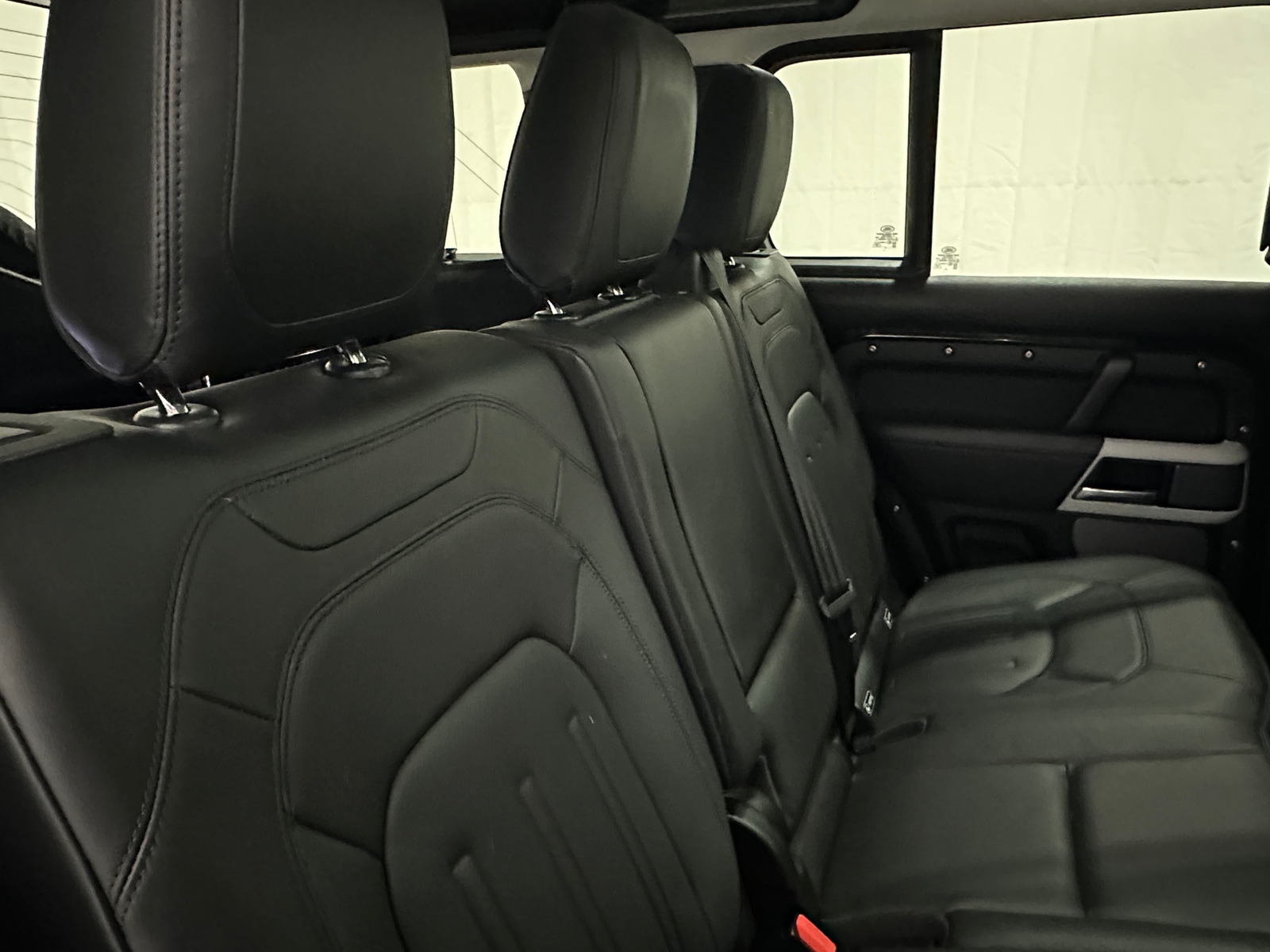 Thumbnail: 2020 Land Rover Defender - 5