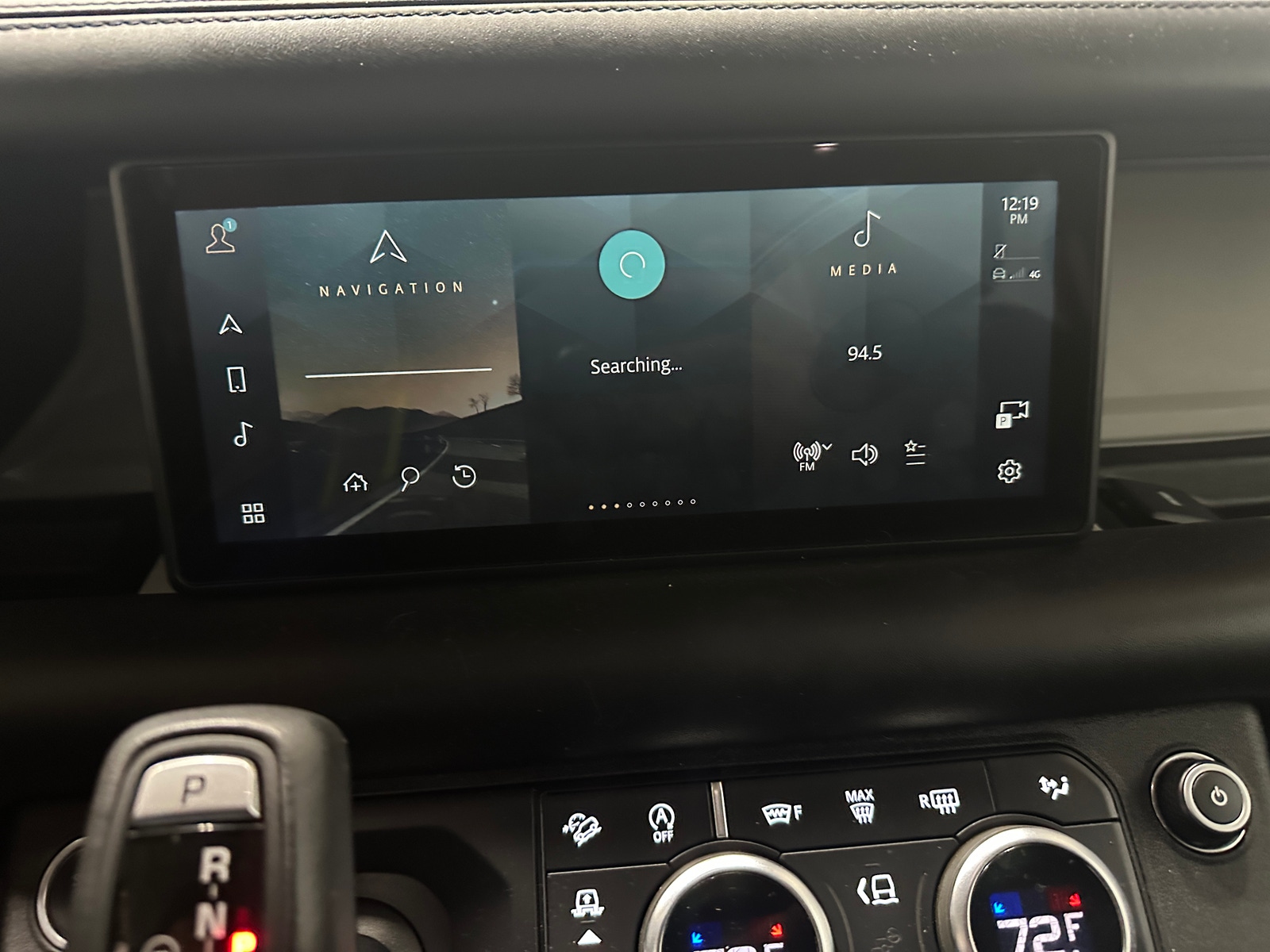 Thumbnail: 2020 Land Rover Defender - 3