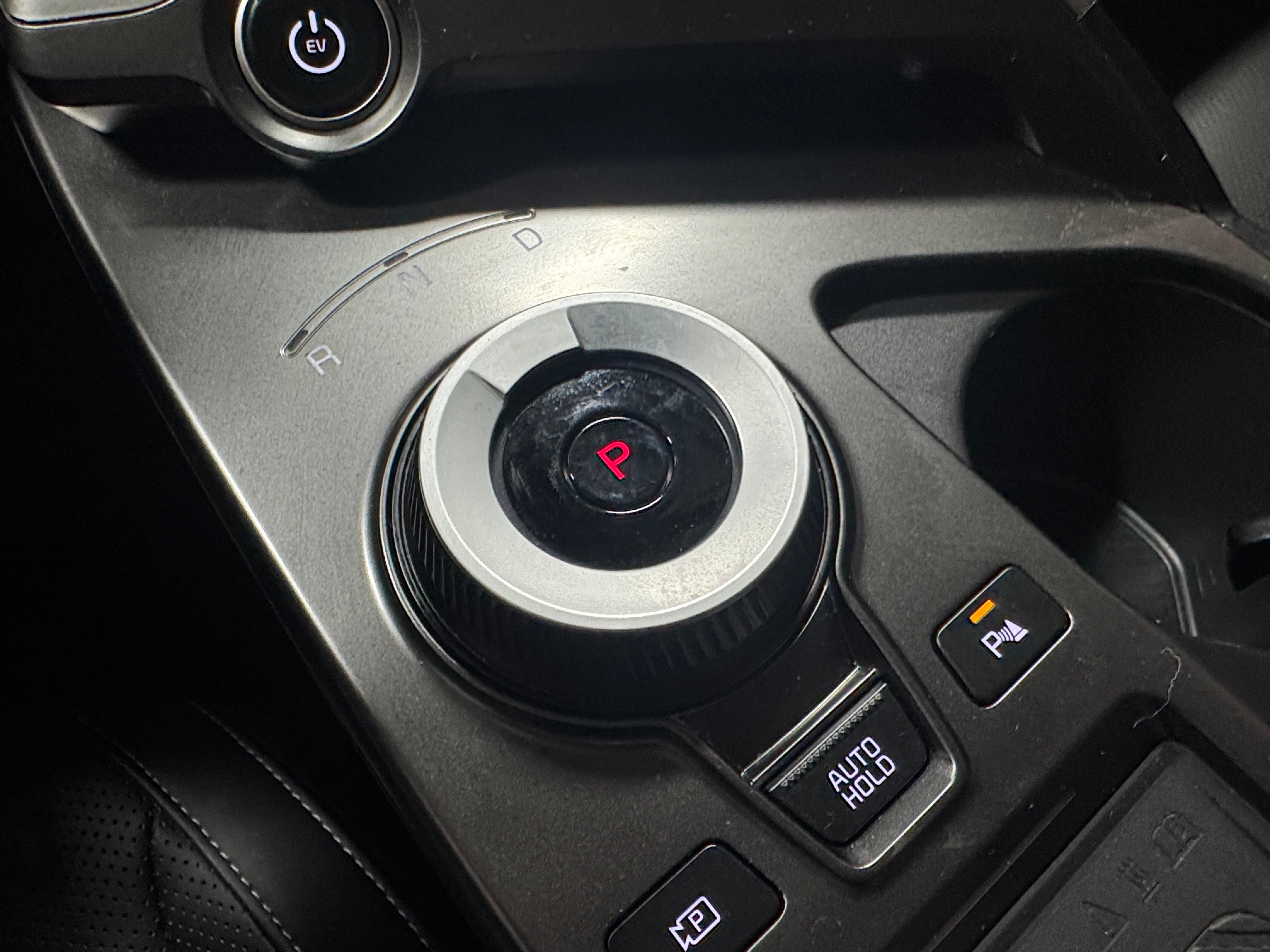 Used 2024 Kia EV6 Wind with VIN KNDC3DLC6R5182109 for sale in Oak Creek, WI