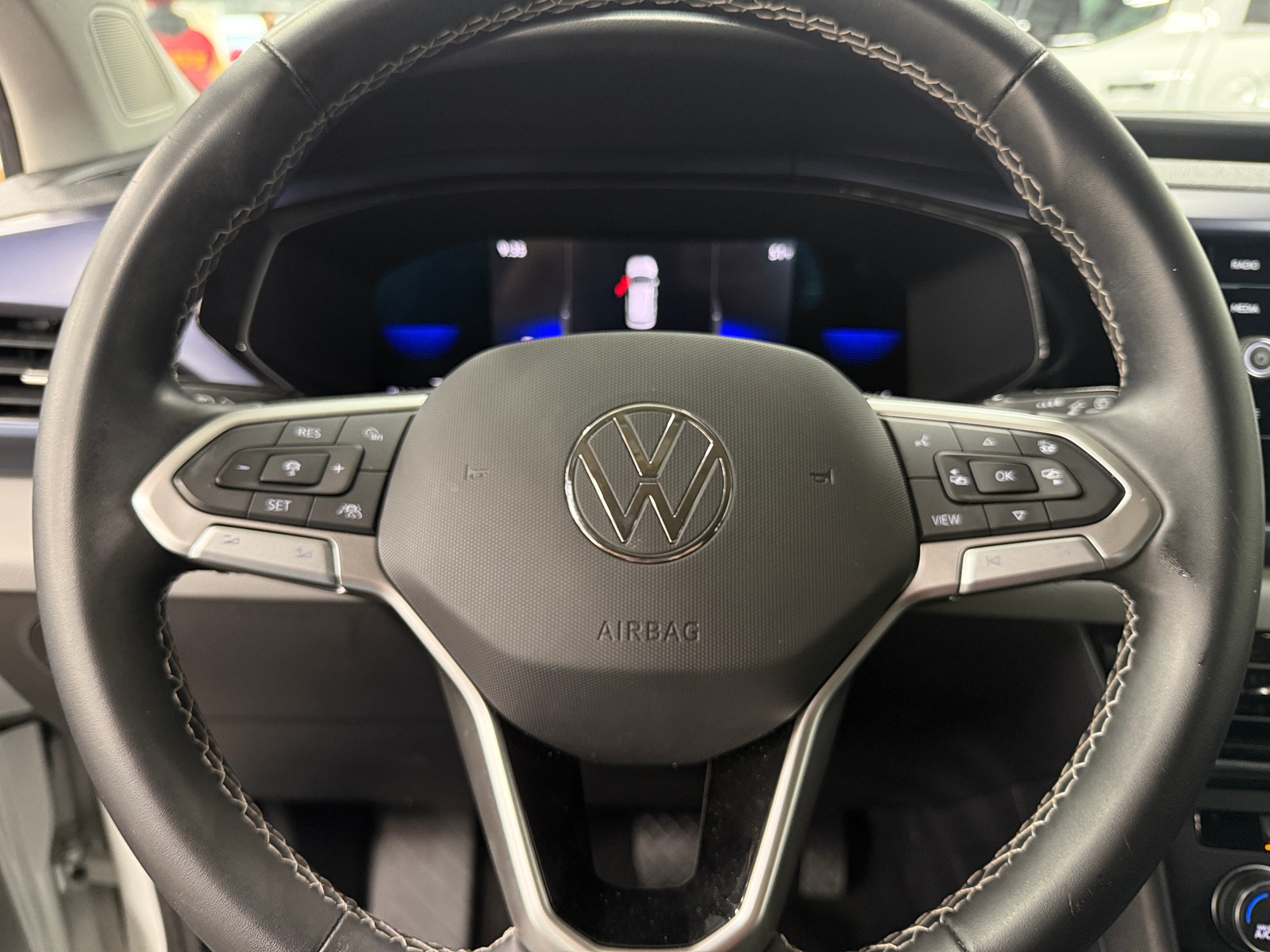 Thumbnail: 2022 Volkswagen Taos - 5