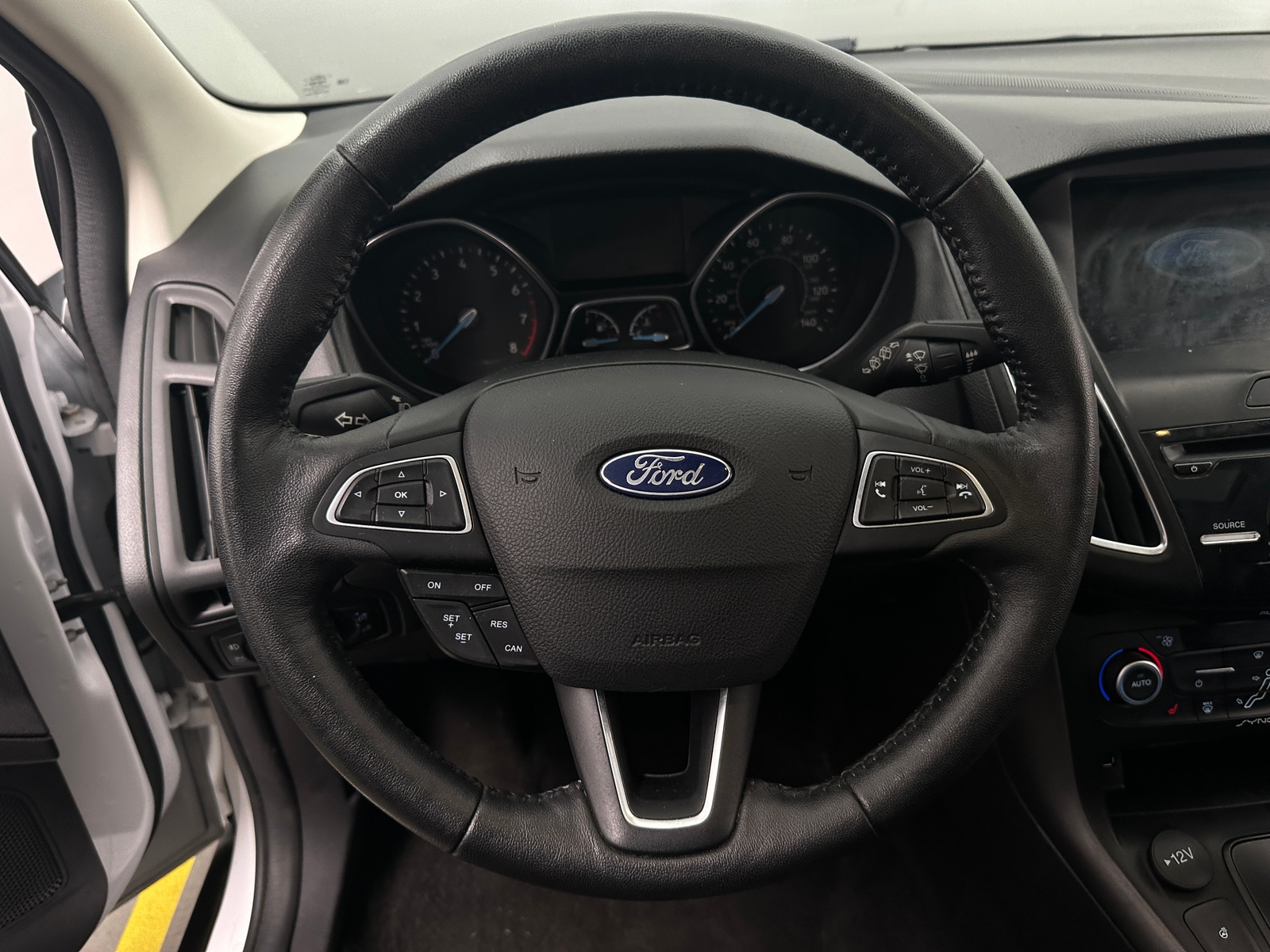 Thumbnail: 2018 Ford Focus - 5