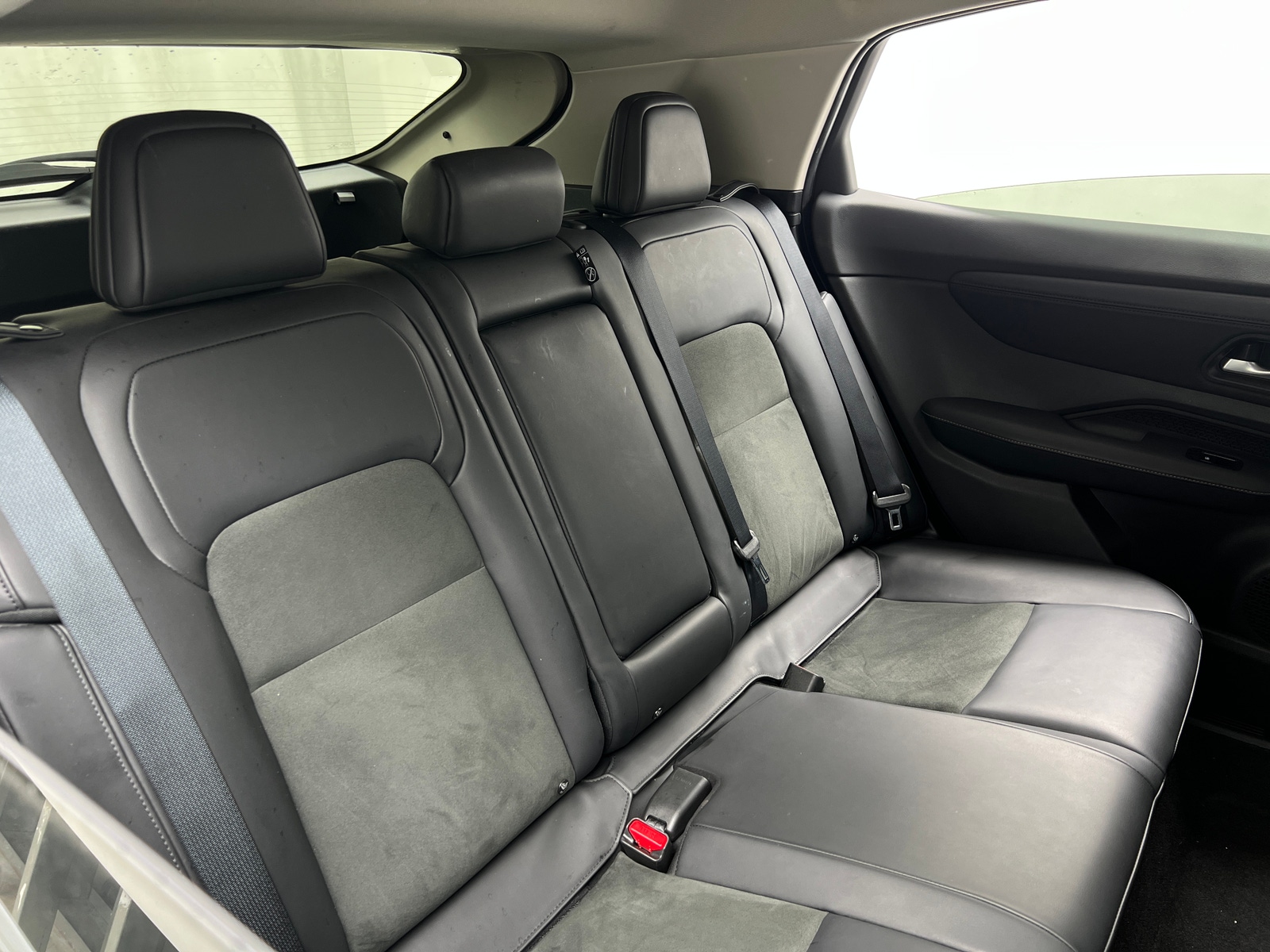 Thumbnail: 2025 Nissan Ariya - 5