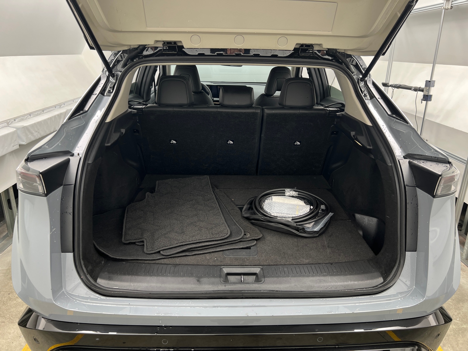 Thumbnail: 2025 Nissan Ariya - 6