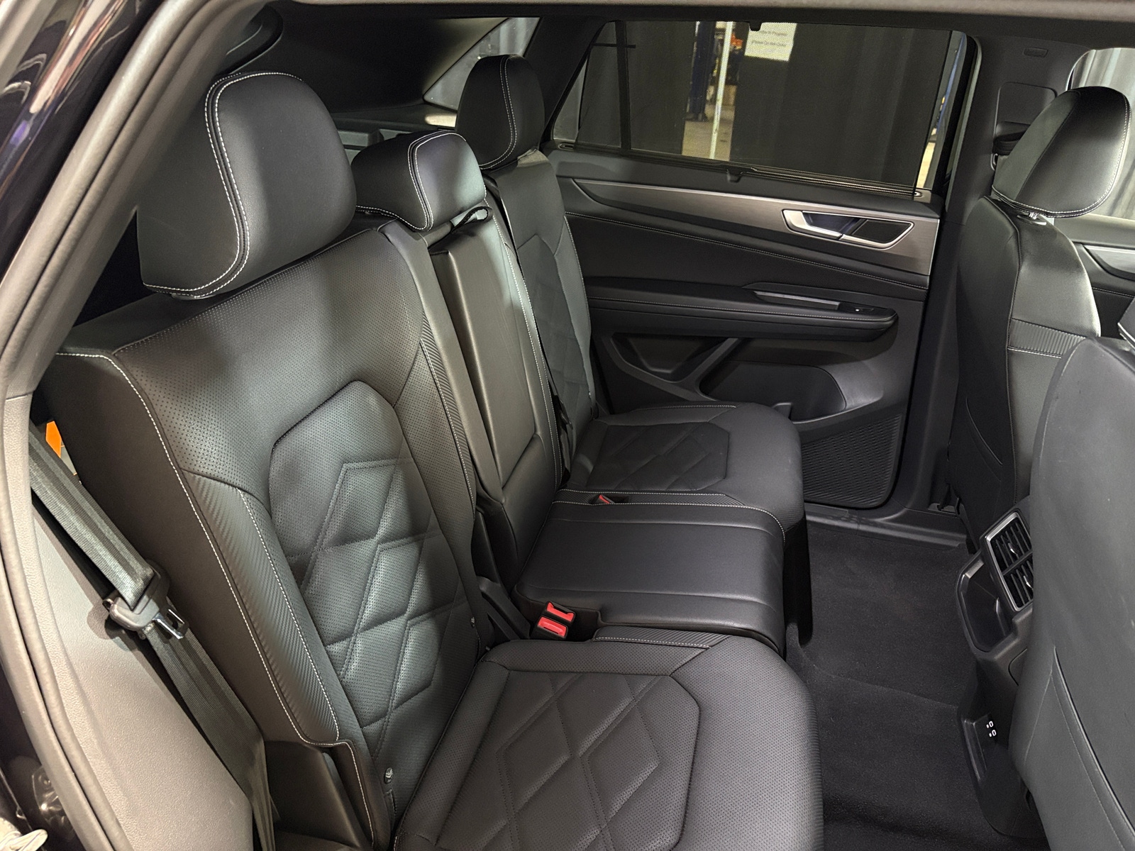 Thumbnail: 2025 Volkswagen Atlas - 5