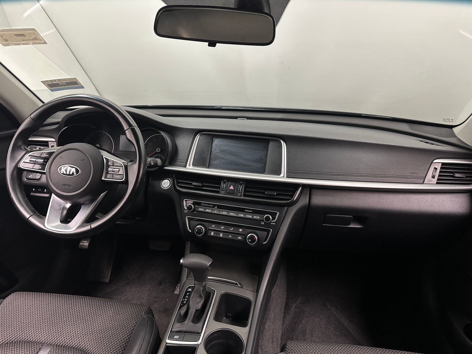 Thumbnail: 2020 Kia Optima - 3