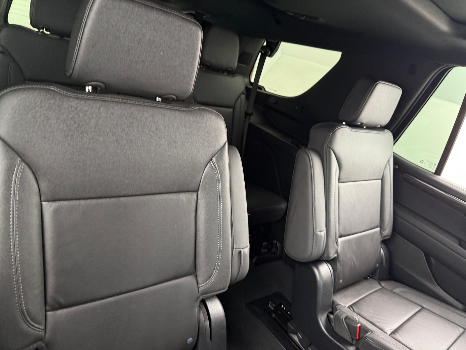 Thumbnail: 2025 Chevrolet Tahoe - 5