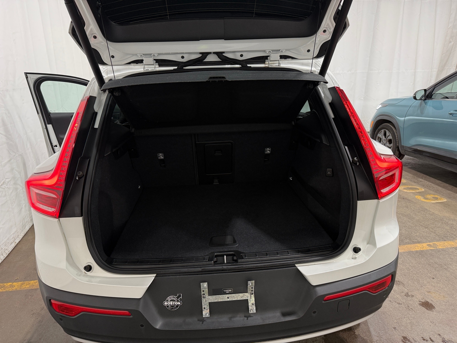 Thumbnail: 2020 Volvo XC40 - 7