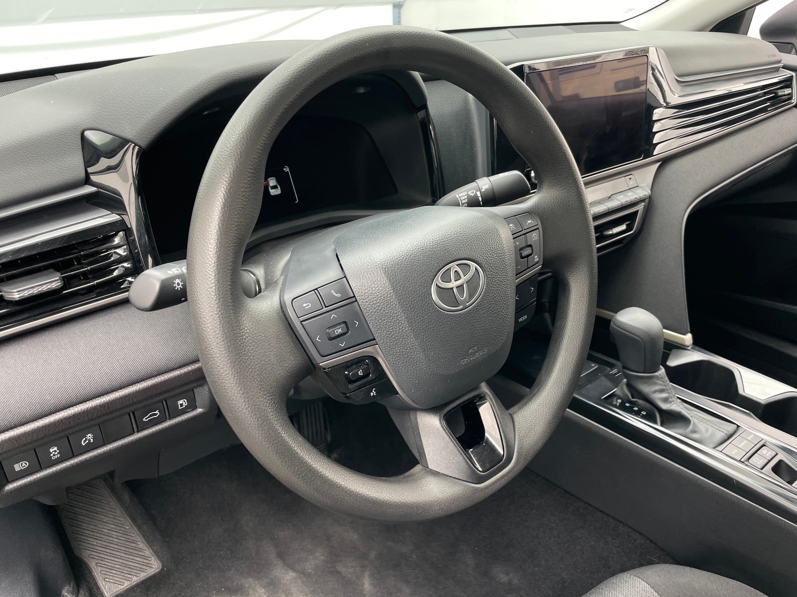 Thumbnail: 2025 Toyota Camry - 5