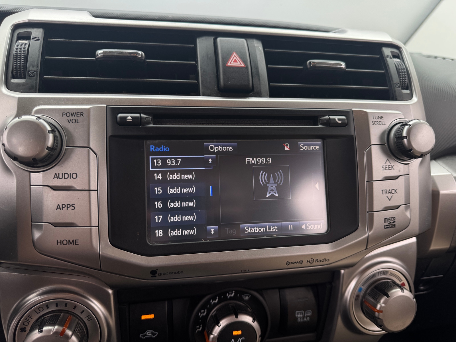 Thumbnail: 2016 Toyota 4Runner - 3