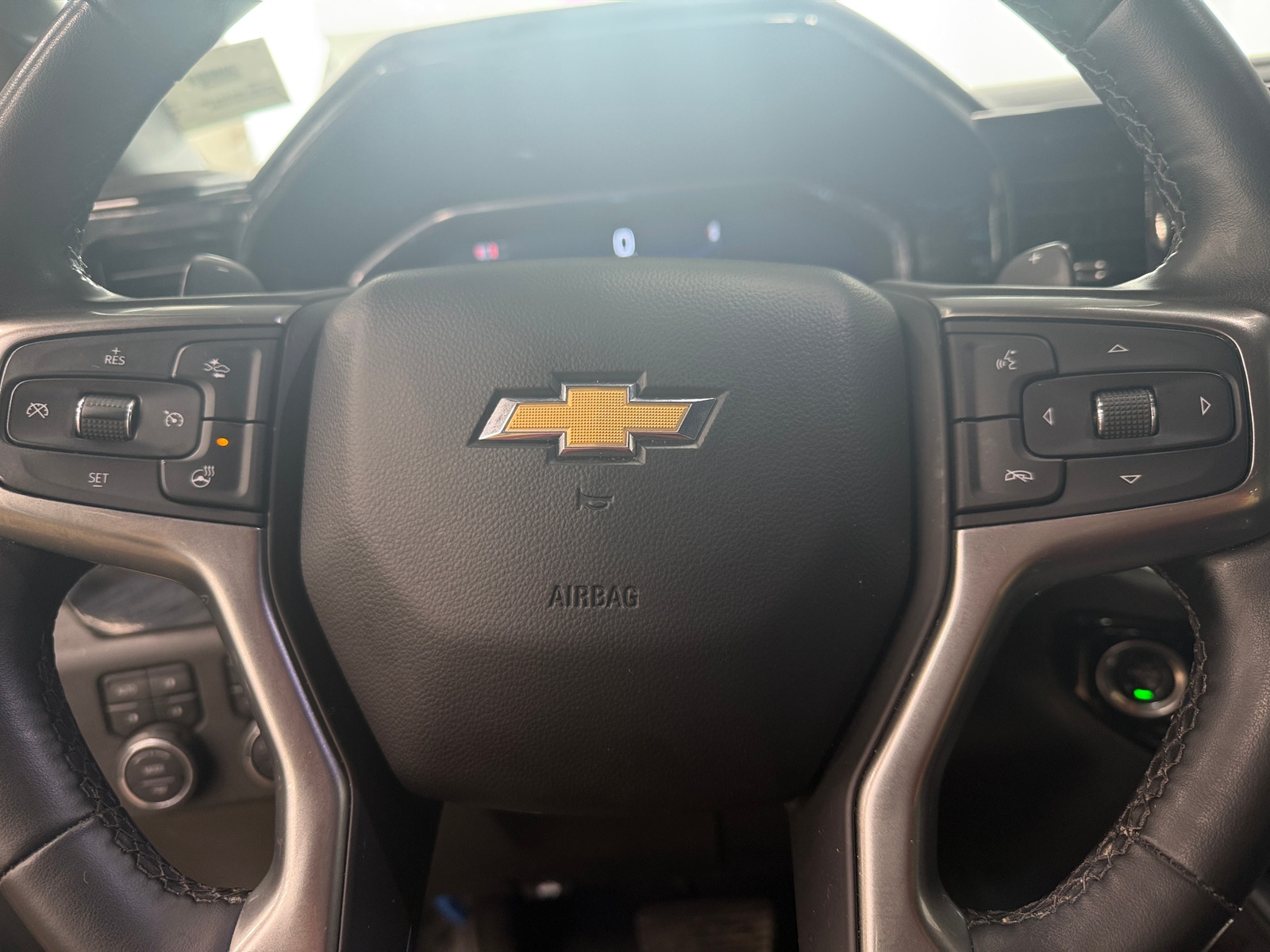 Thumbnail: 2024 Chevrolet Silverado 1500 - 4