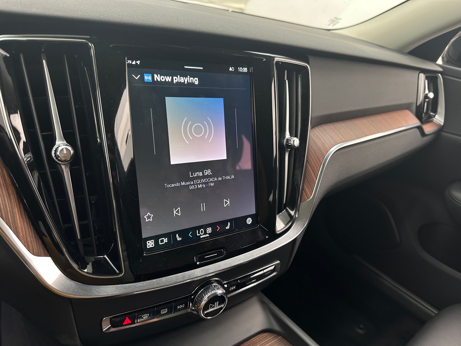 Thumbnail: 2025 Volvo V60 - 3