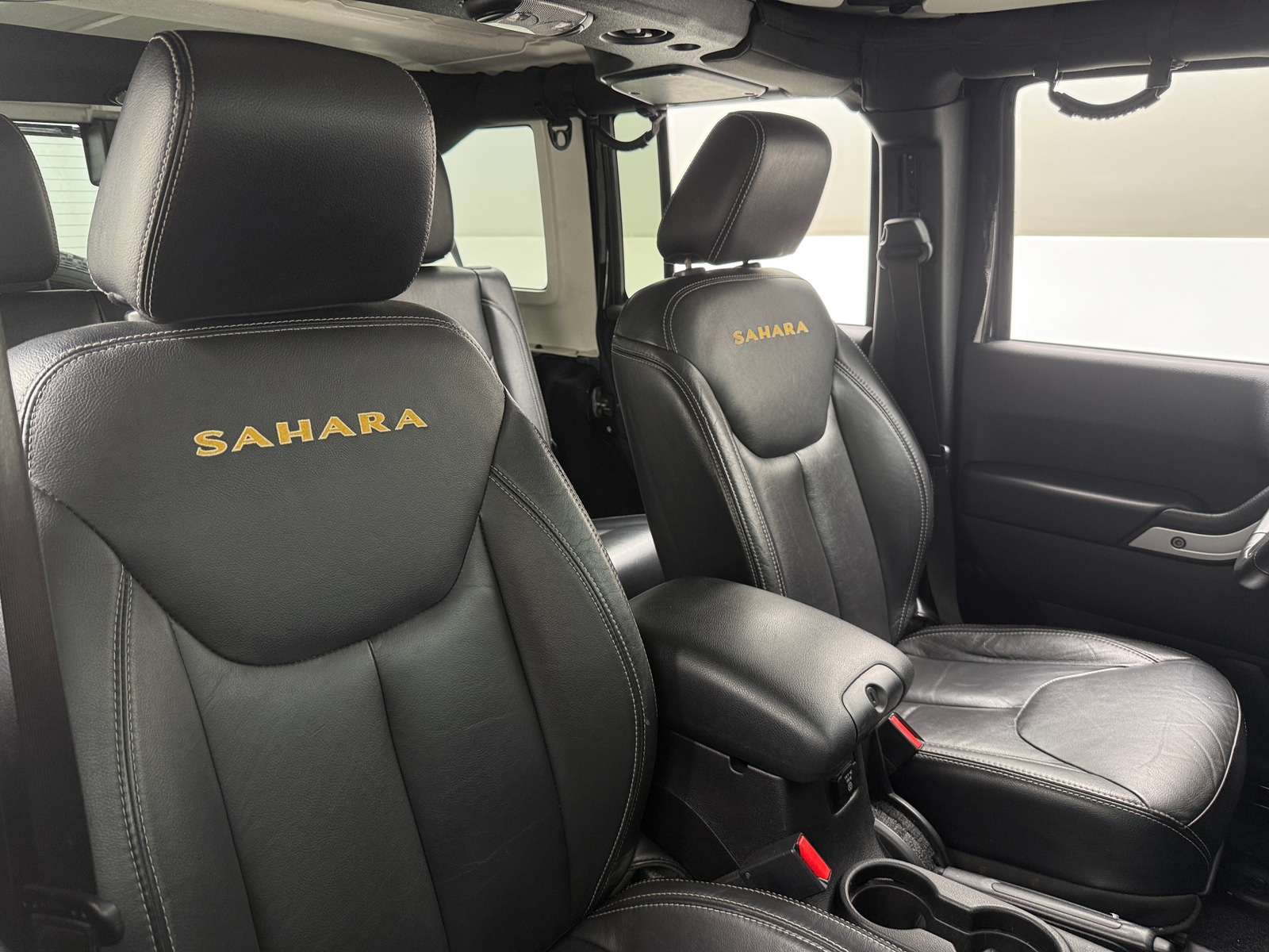 Thumbnail: 2015 Jeep Wrangler - 2