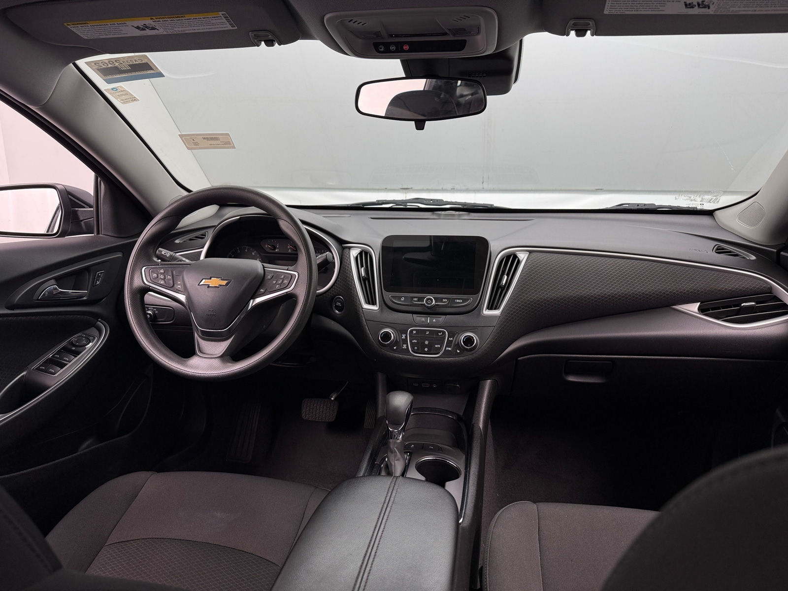 Thumbnail: 2024 Chevrolet Malibu - 3