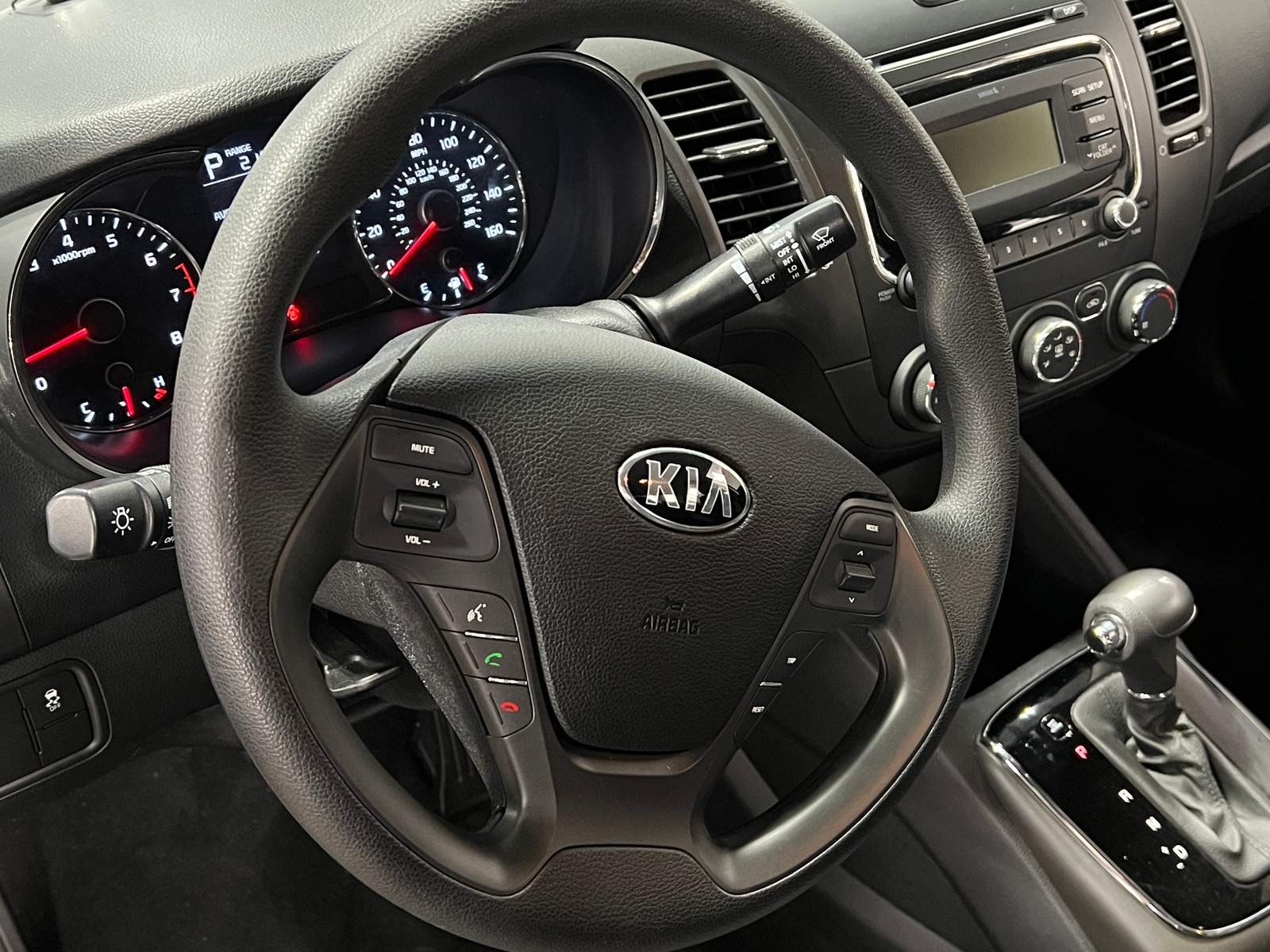 Thumbnail: 2017 Kia Forte - 5