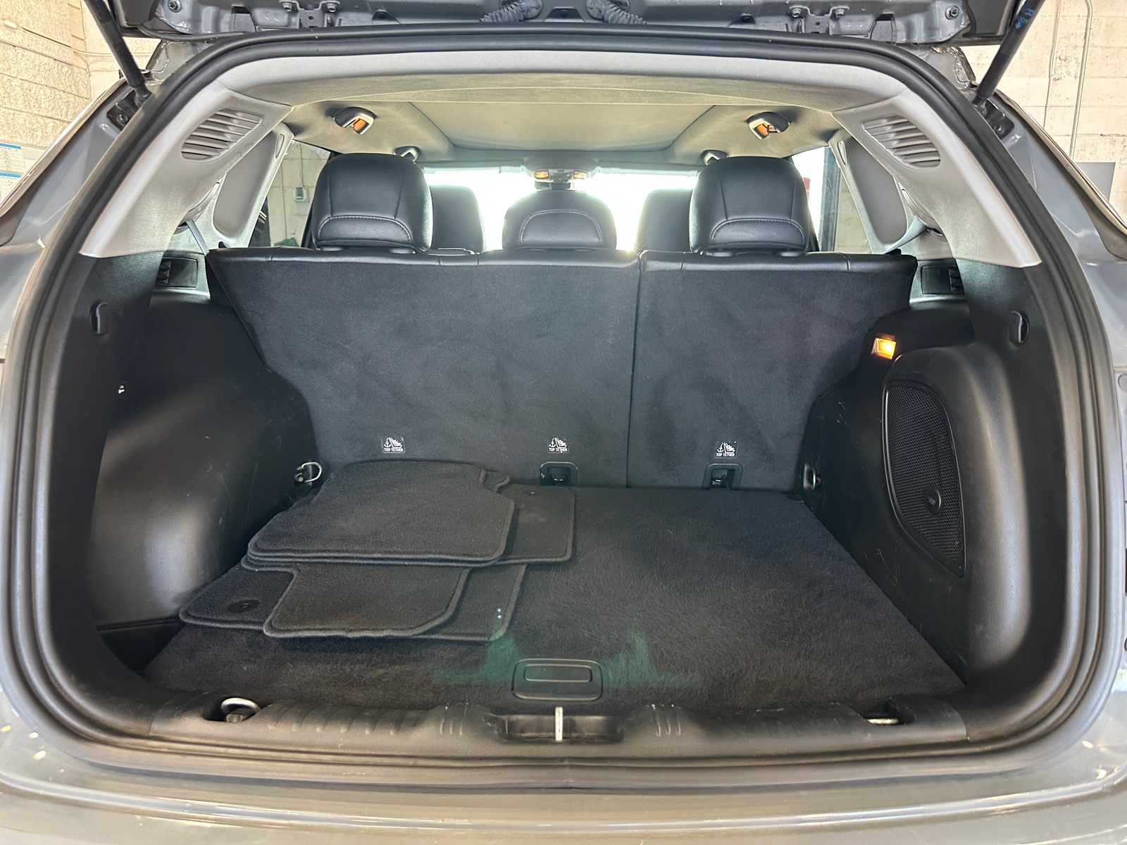 Thumbnail: 2022 Jeep Compass - 6