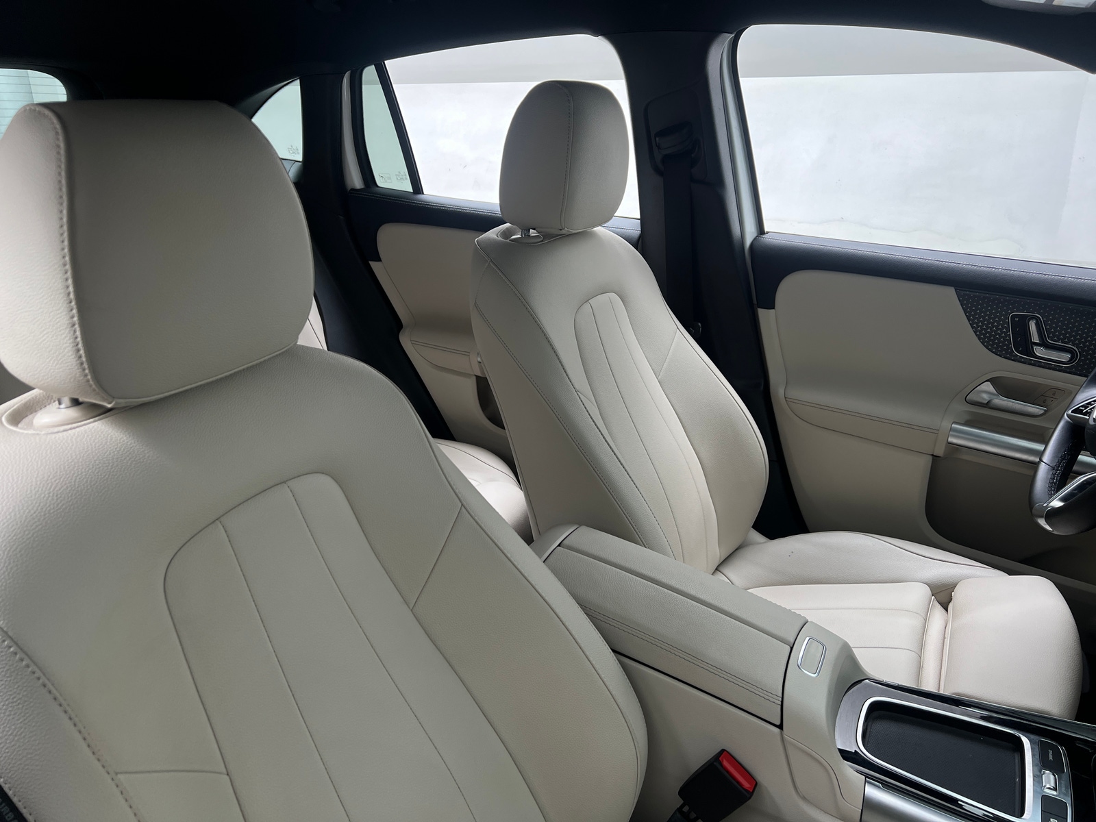 Thumbnail: 2025 Mercedes-Benz GLA - 2