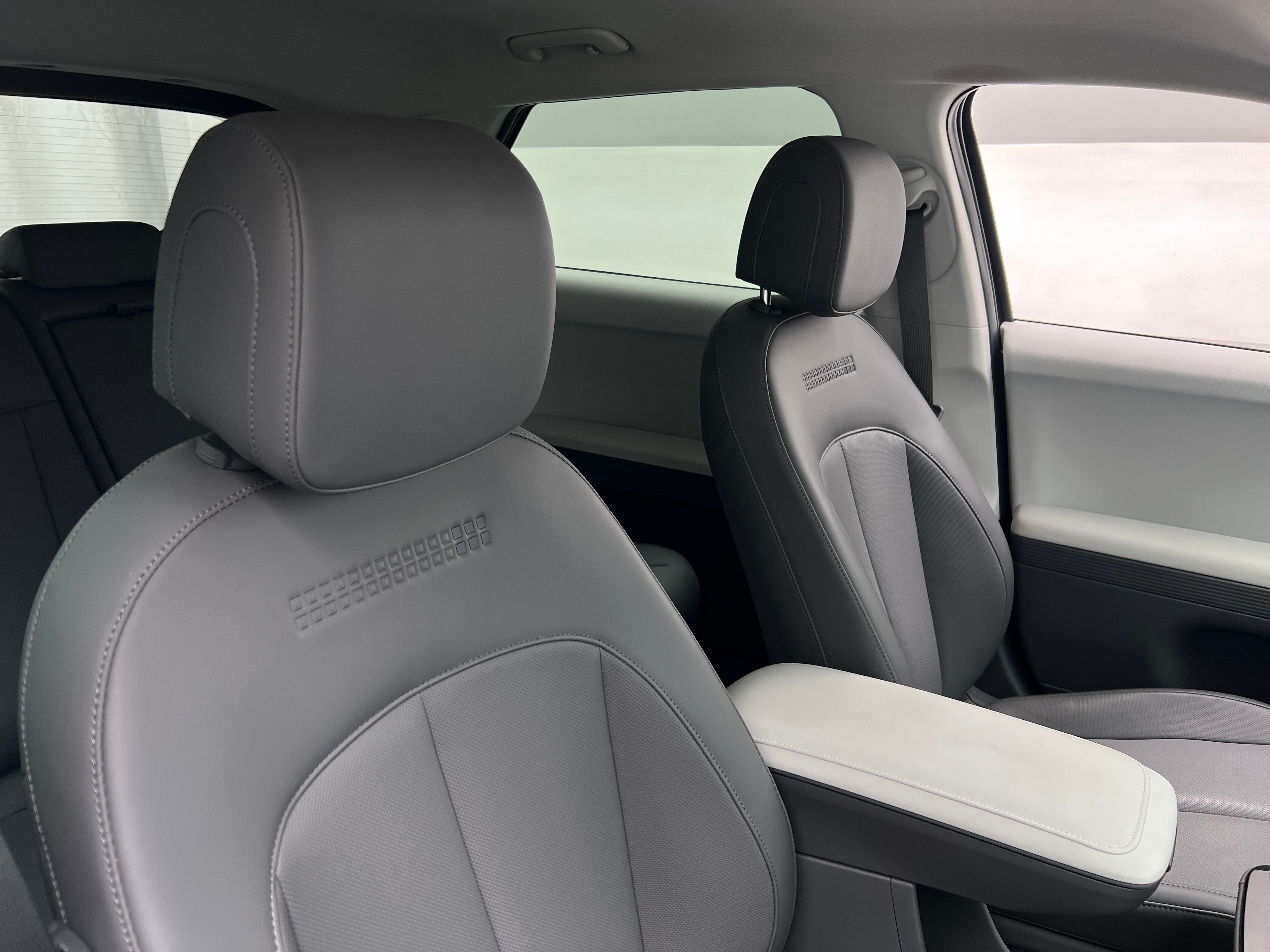 Used 2025 Hyundai IONIQ 5 SEL with VIN 7YAKN4DA8SY026234 for sale in Oak Creek, WI