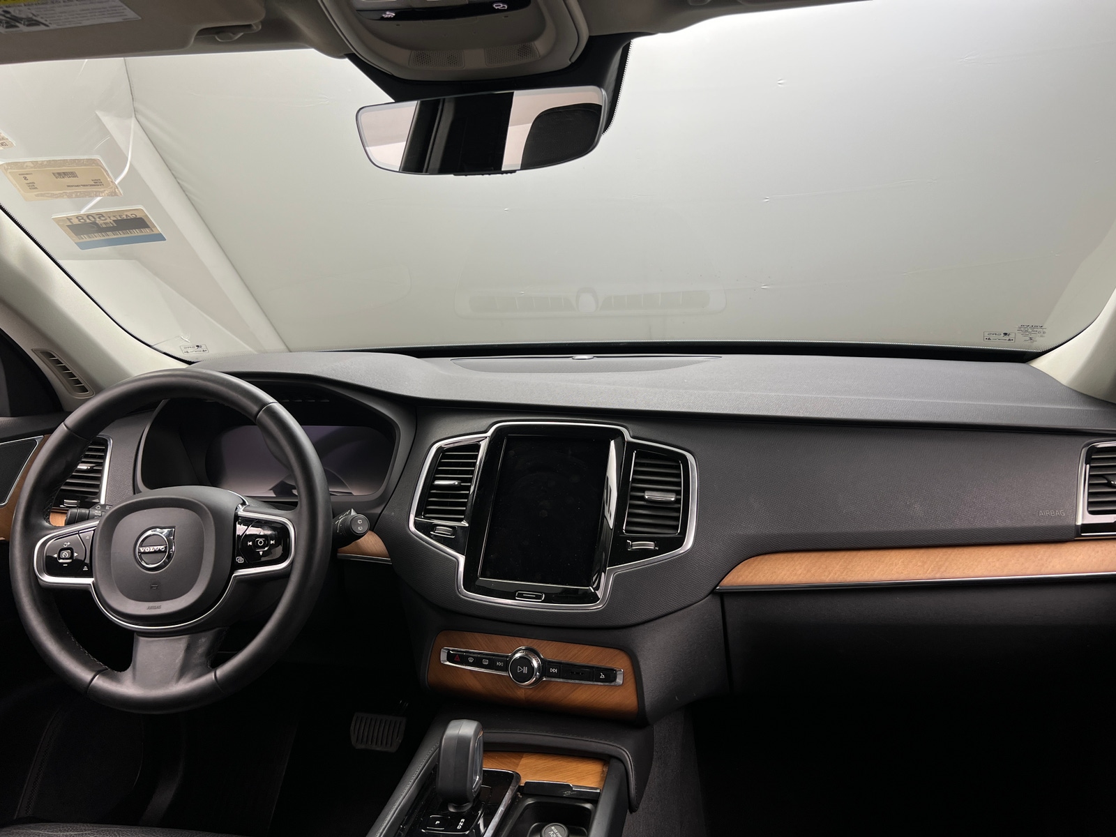 Thumbnail: 2023 Volvo XC90 - 2