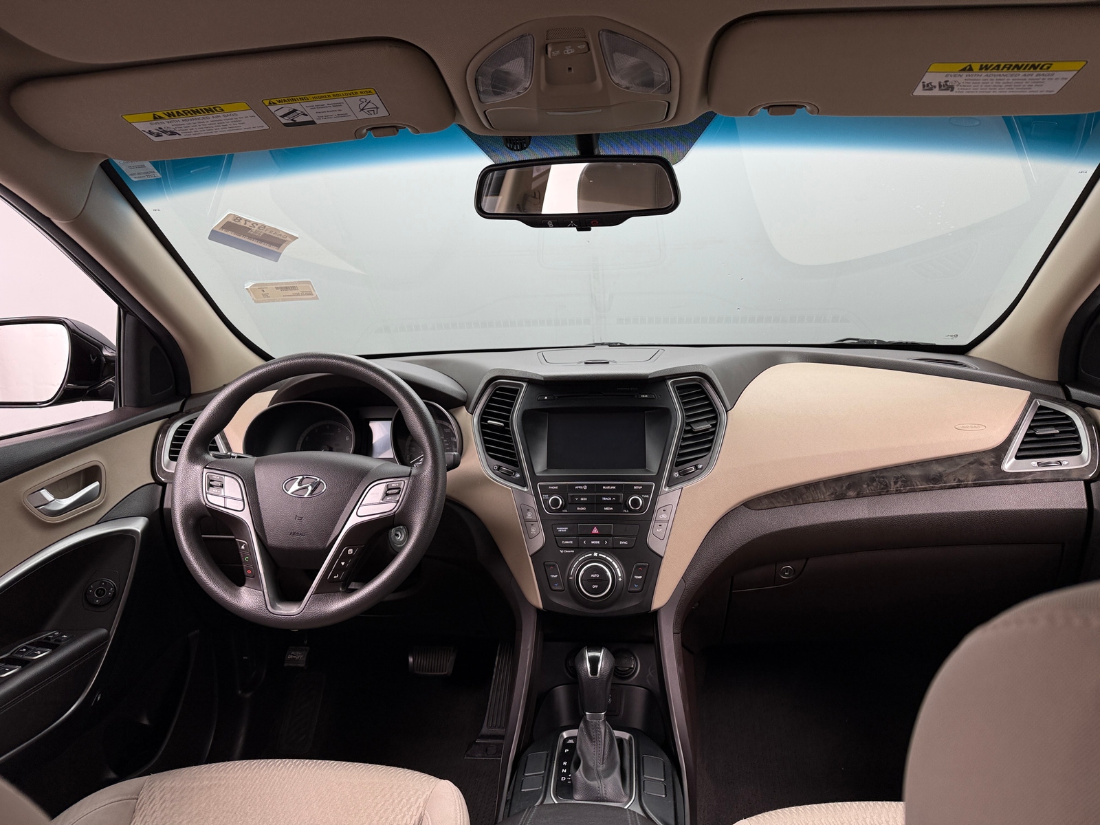 Thumbnail: 2017 Hyundai Santa Fe - 3