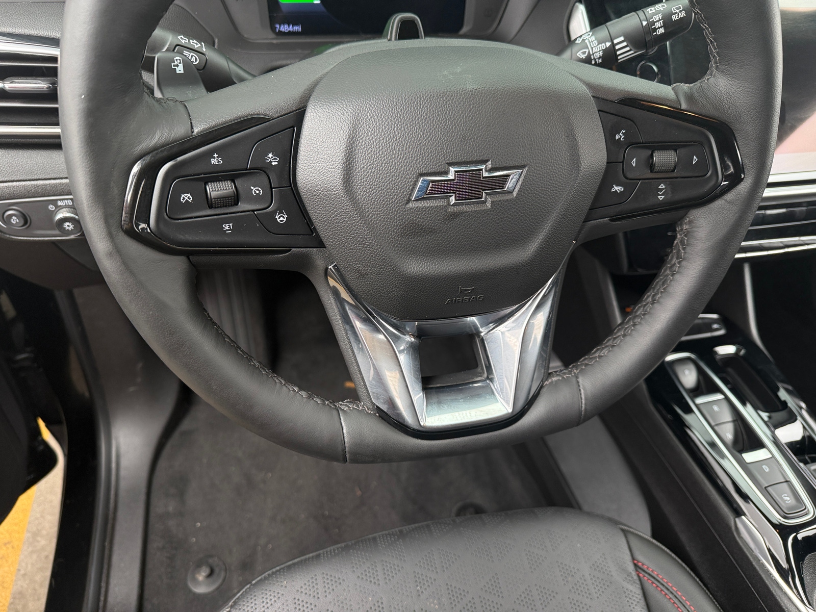 Thumbnail: 2023 Chevrolet Bolt EUV - 4